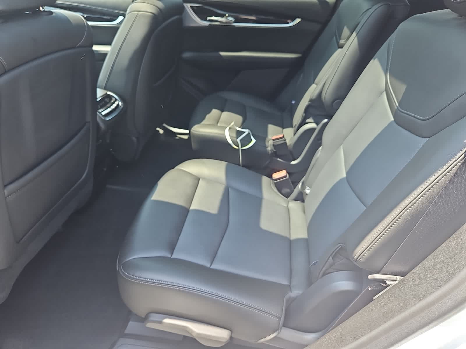 used 2025 Cadillac XT6 car, priced at $50,998