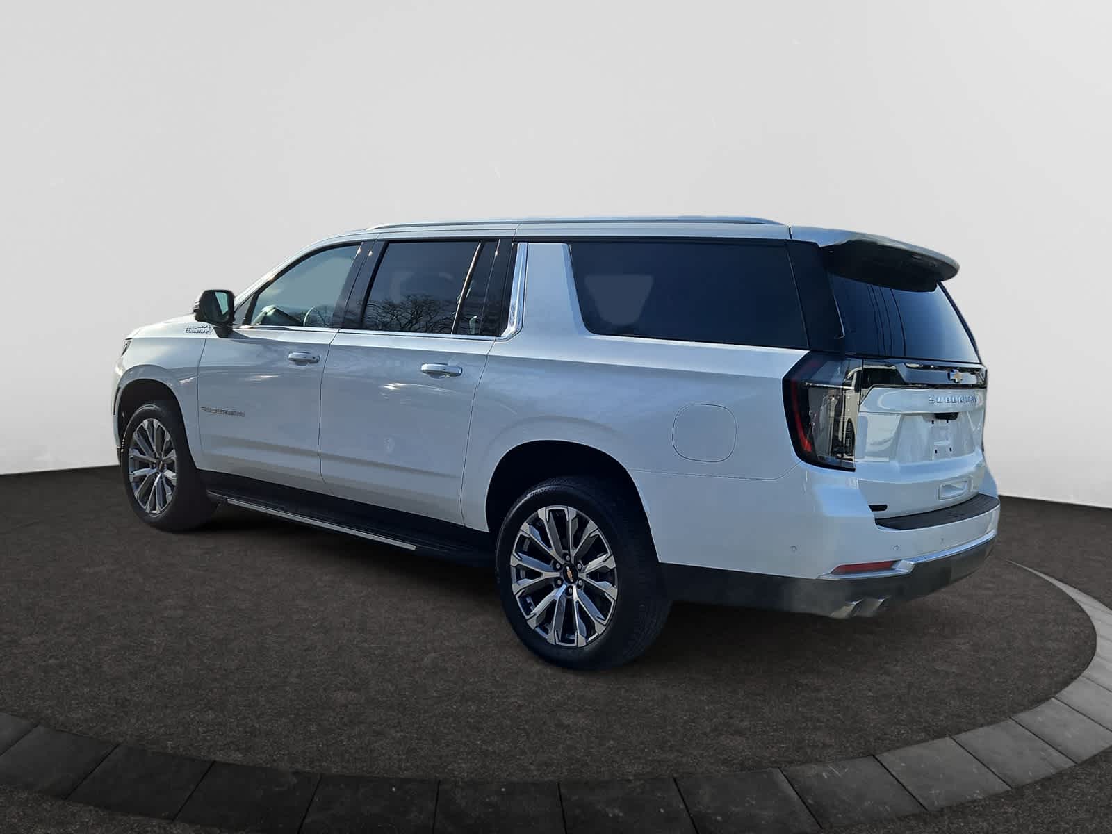 used 2025 Chevrolet Suburban car, priced at $84,998