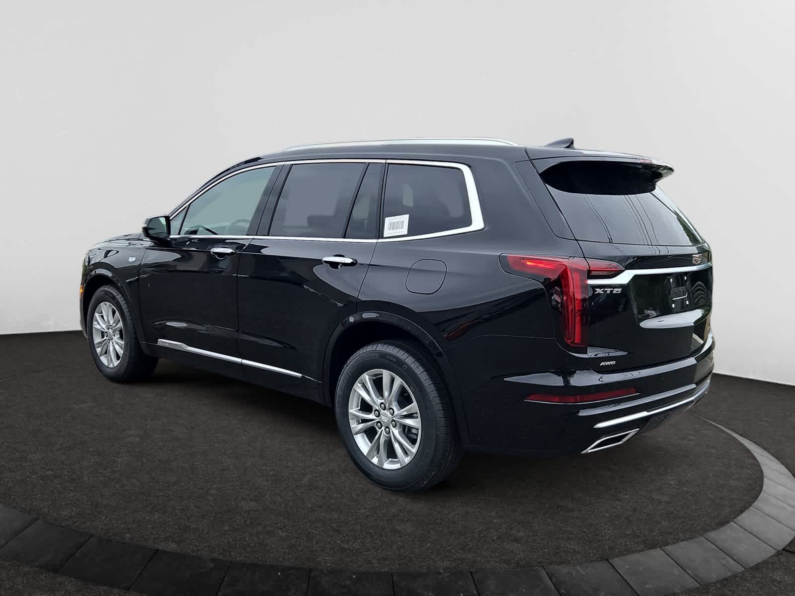 new 2025 Cadillac XT6 car, priced at $53,215