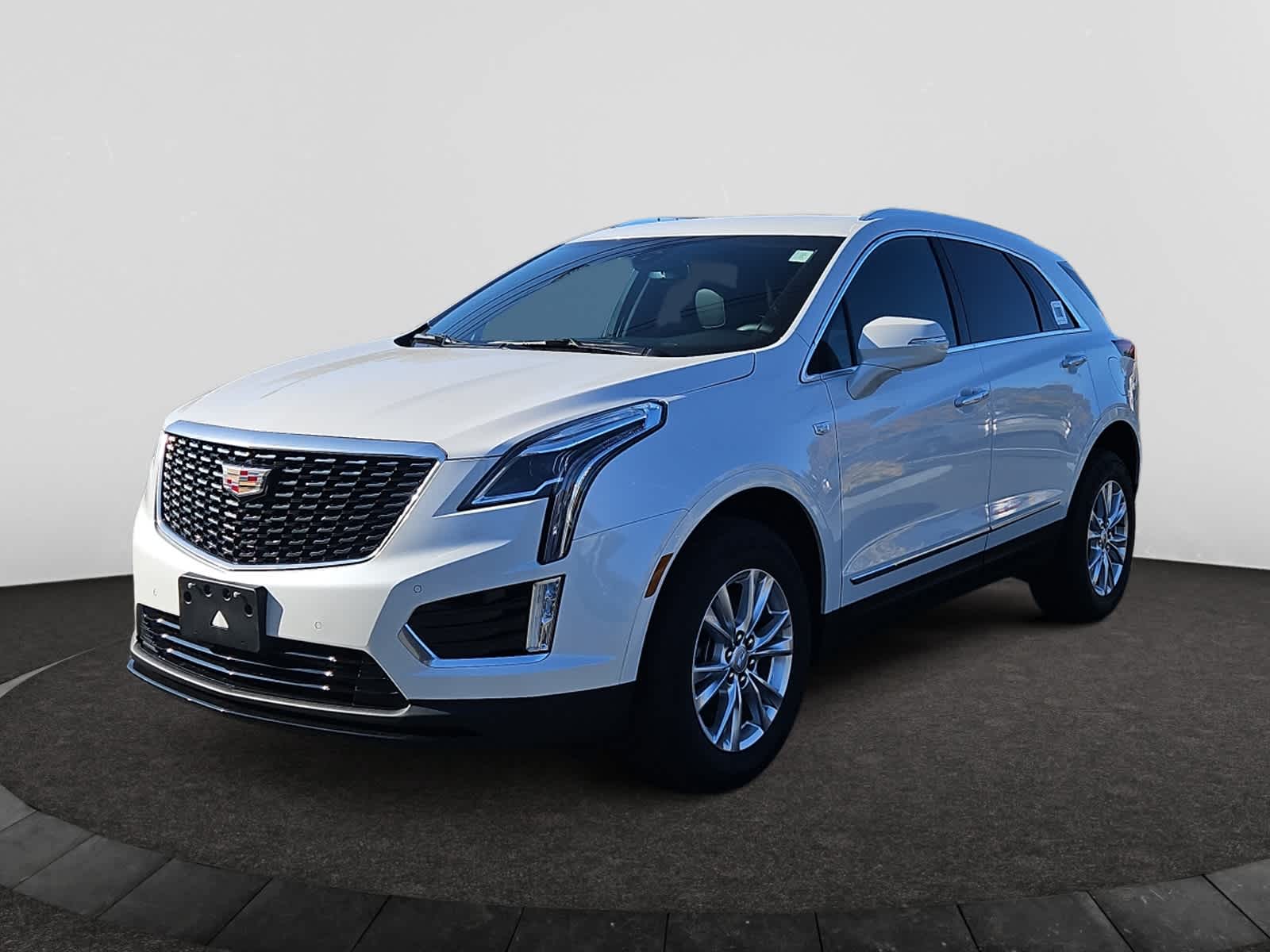 new 2025 Cadillac XT5 car, priced at $48,915