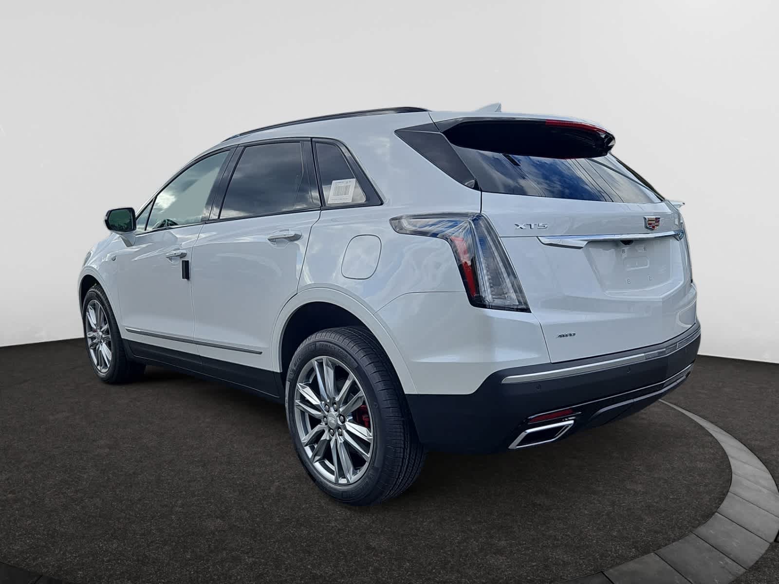 new 2025 Cadillac XT5 car, priced at $59,815