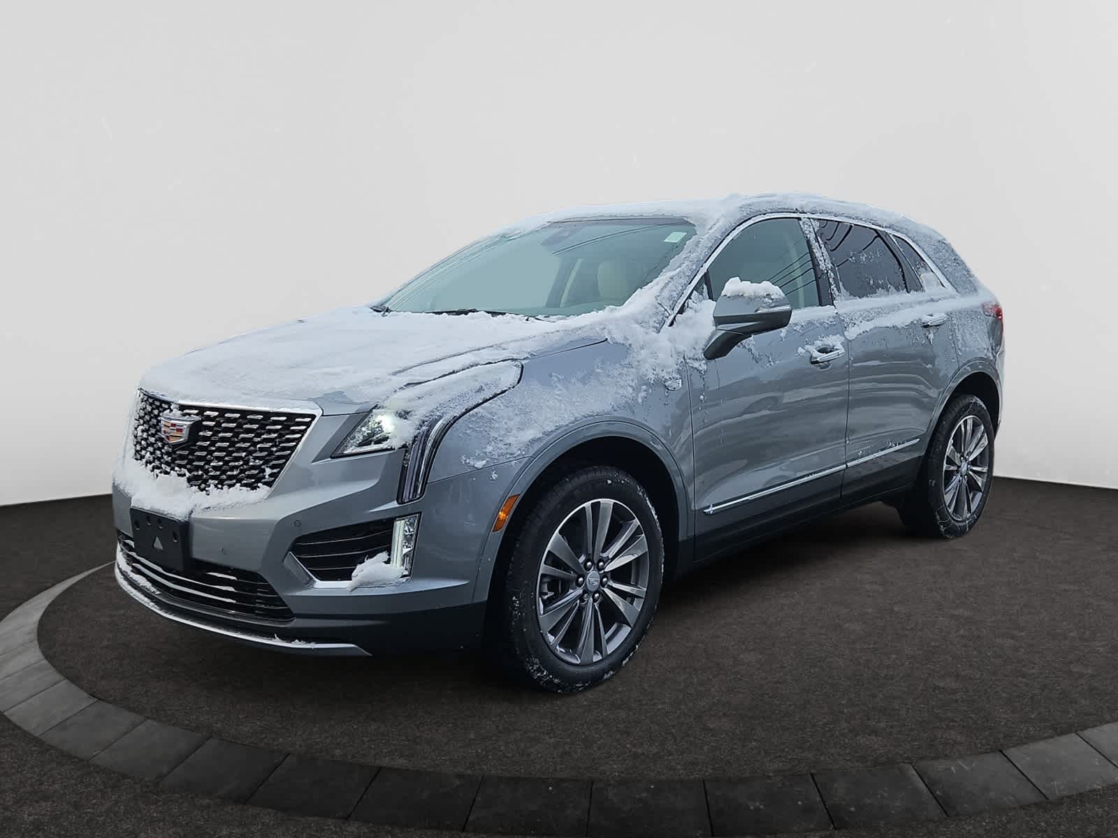 new 2025 Cadillac XT5 car, priced at $53,990