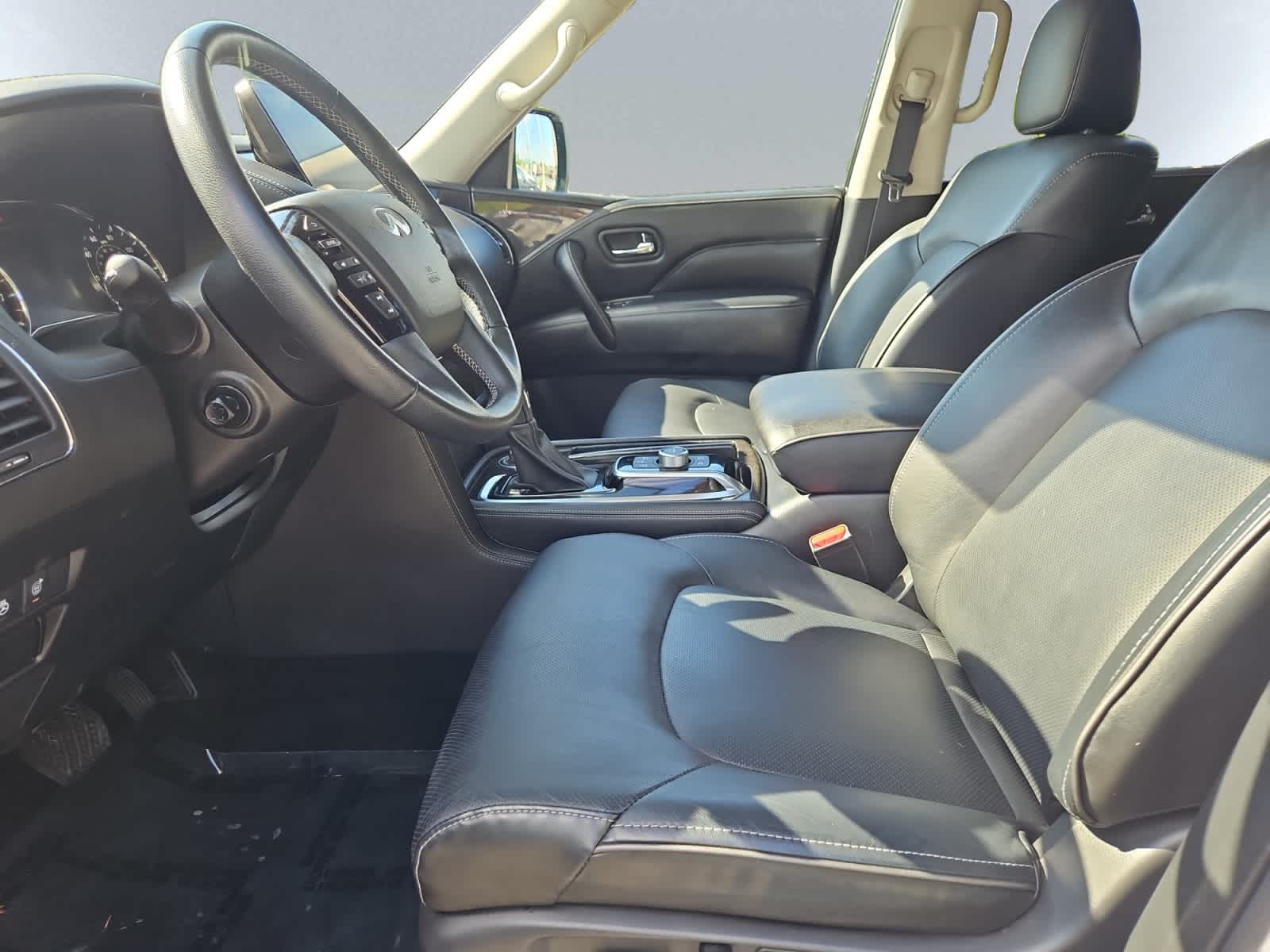 used 2024 INFINITI QX80 car