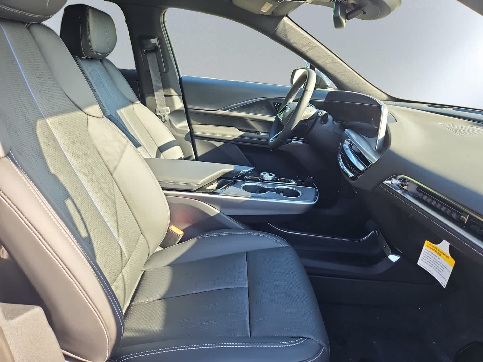 new 2025 Cadillac LYRIQ car, priced at $64,615