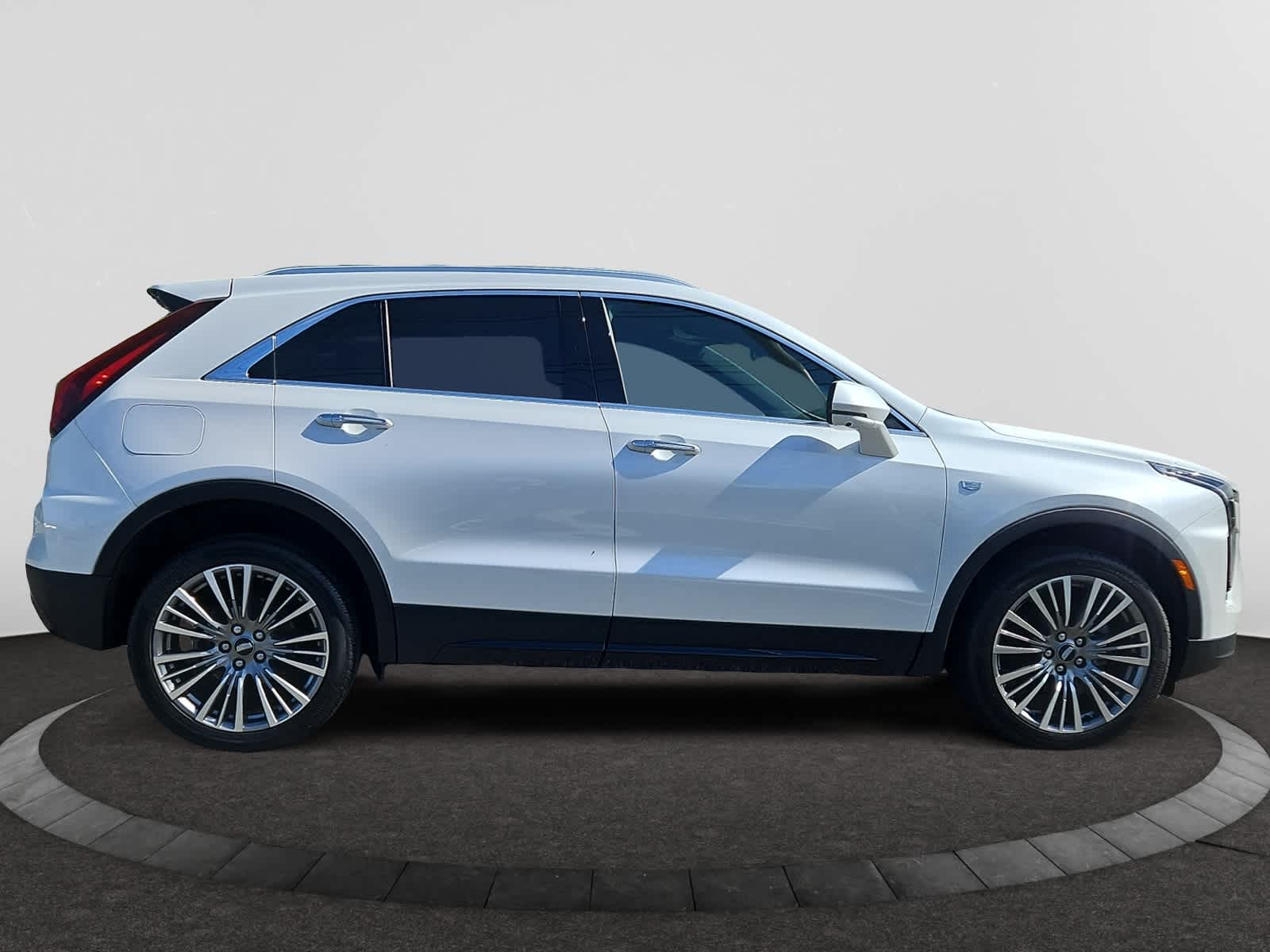 used 2025 Cadillac XT4 car, priced at $45,888