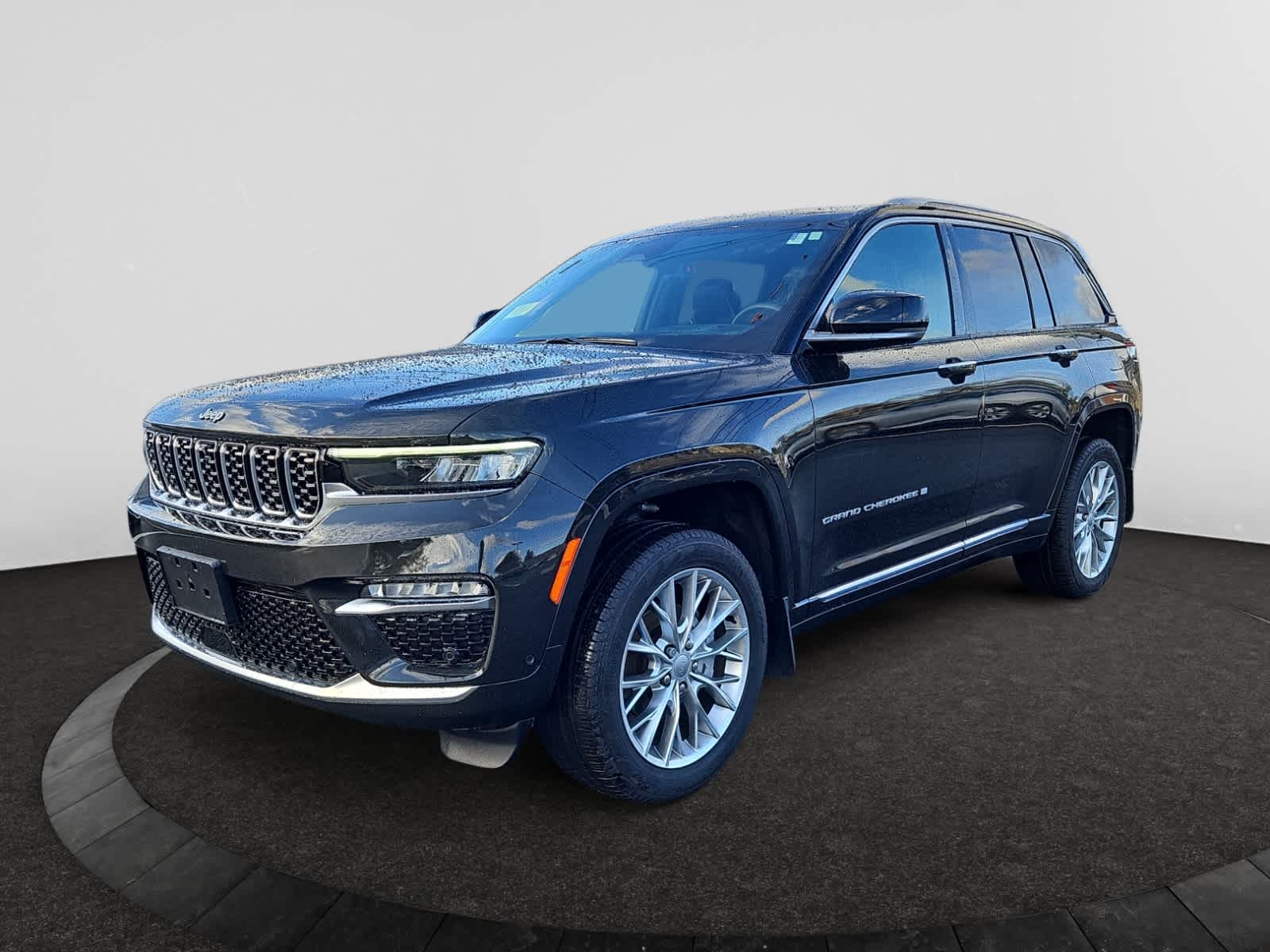 used 2023 Jeep Grand Cherokee car, priced at $41,998