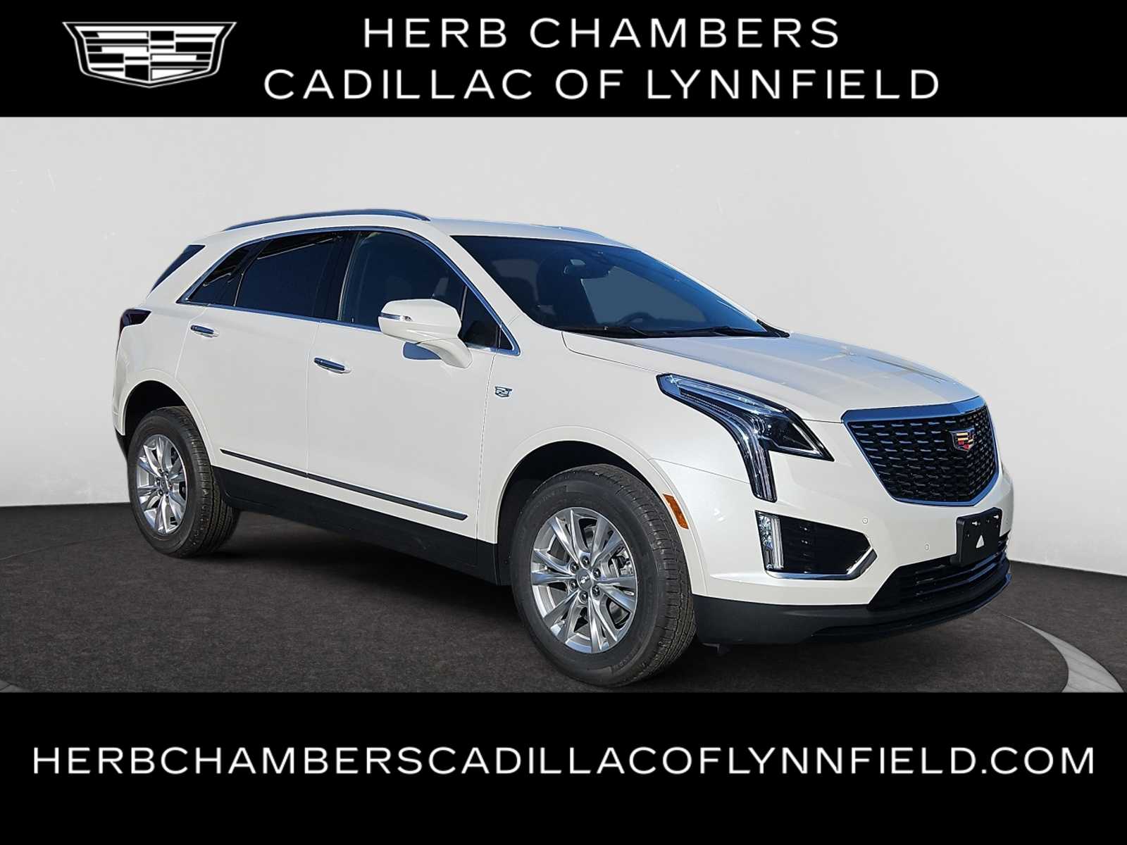 new 2025 Cadillac XT5 car, priced at $48,915