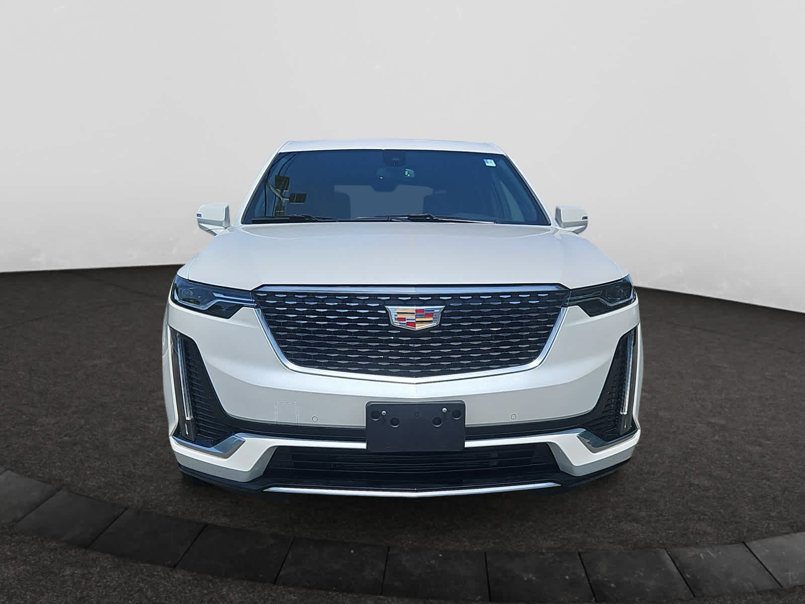 used 2025 Cadillac XT6 car, priced at $50,998