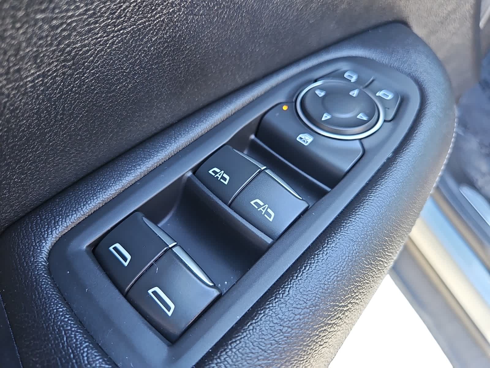 used 2024 Cadillac XT5 car, priced at $38,998