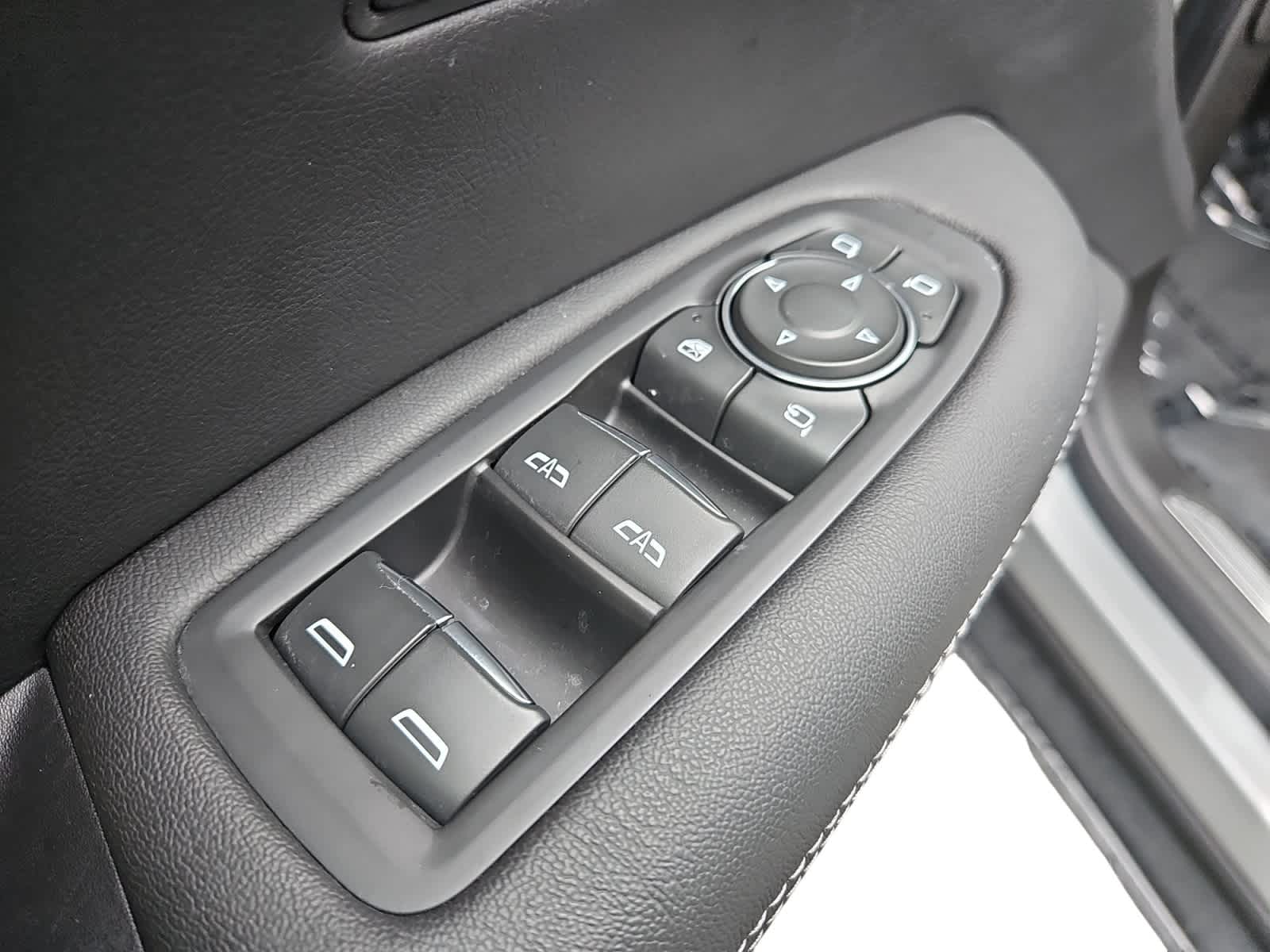 used 2024 Cadillac XT5 car, priced at $46,998