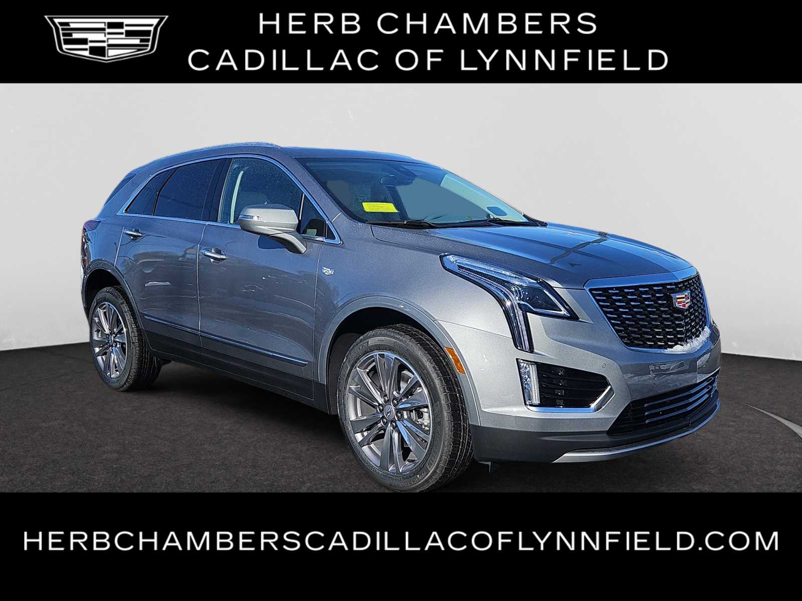 new 2025 Cadillac XT5 car, priced at $53,990