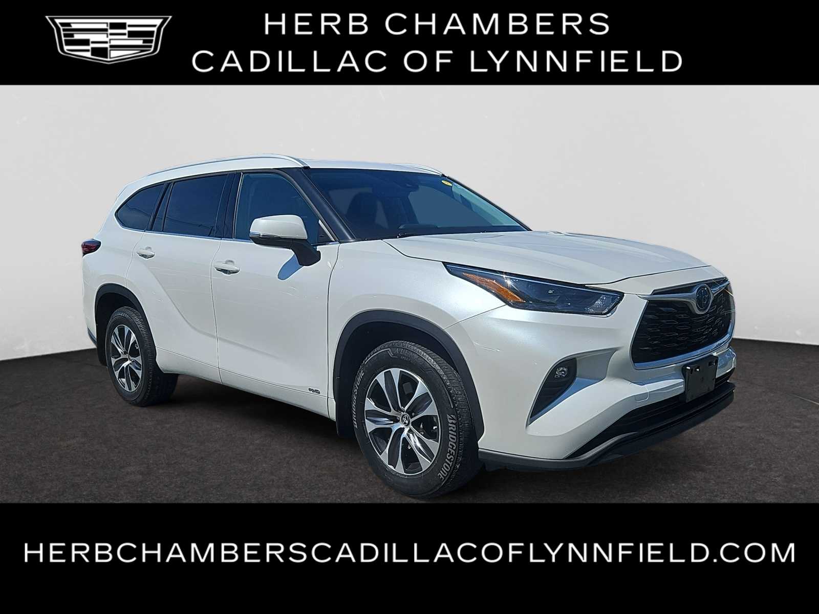 used 2022 Toyota Highlander car, priced at $40,888