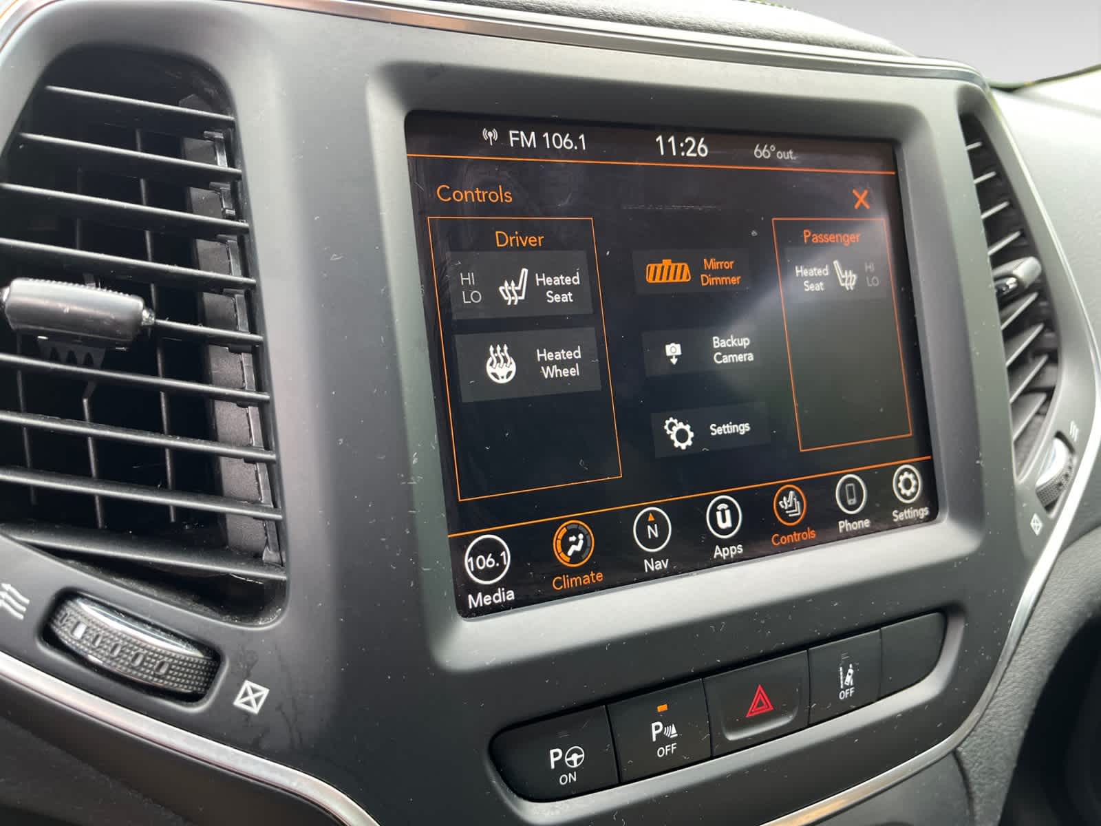 used 2023 Jeep Cherokee car, priced at $24,888