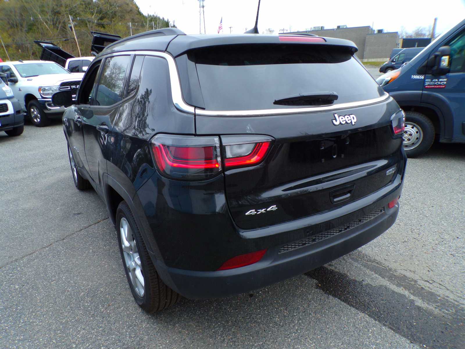 new 2024 Jeep Compass car, priced at $40,510