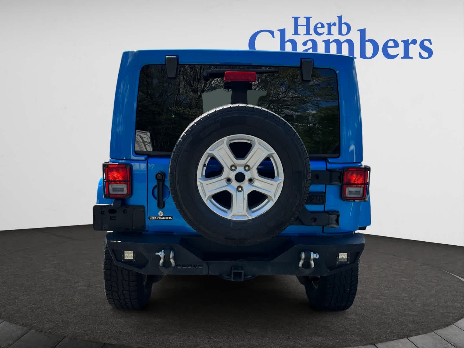 used 2015 Jeep Wrangler Unlimited car, priced at $19,868