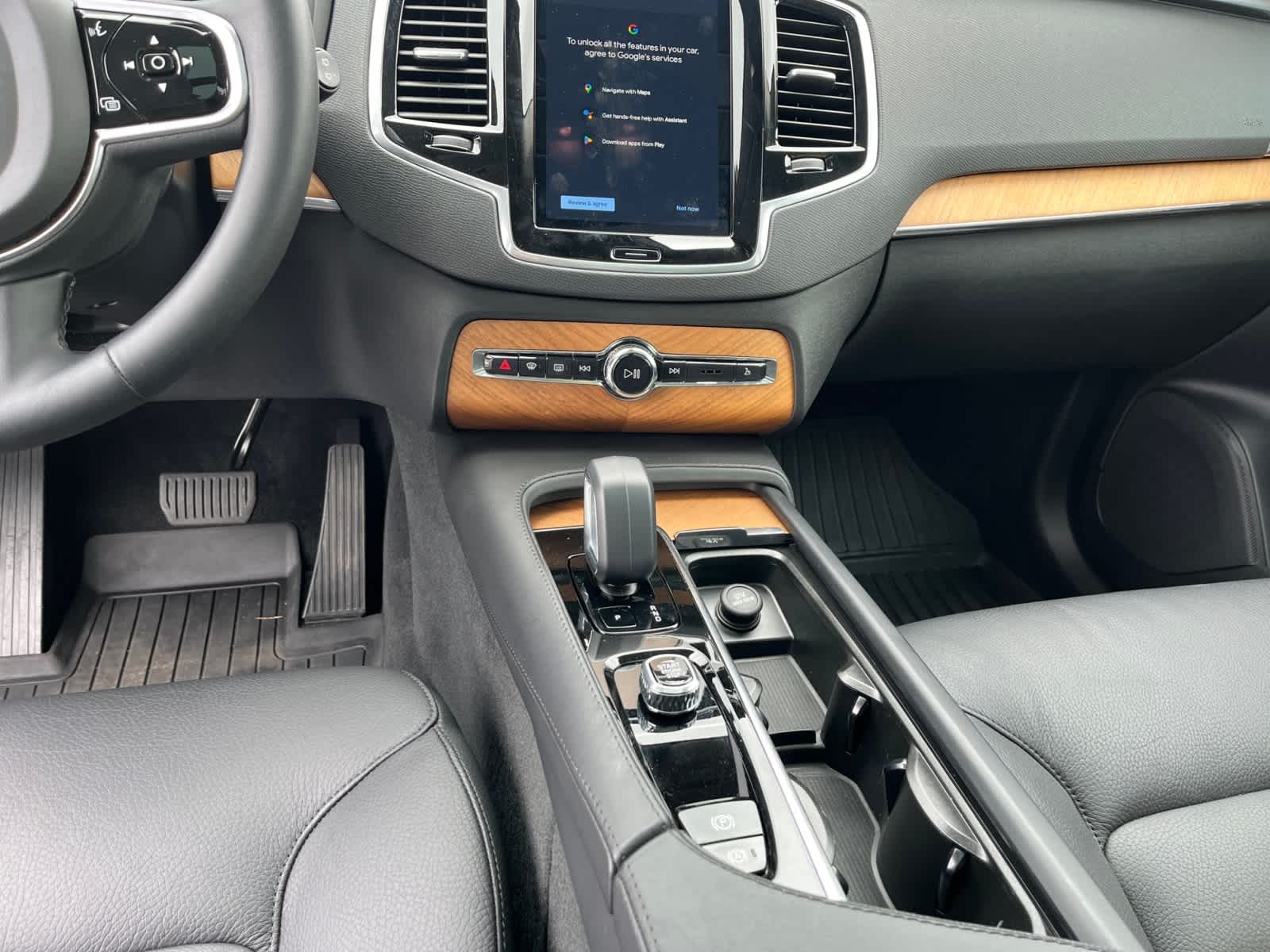 used 2023 Volvo XC90 car, priced at $48,858