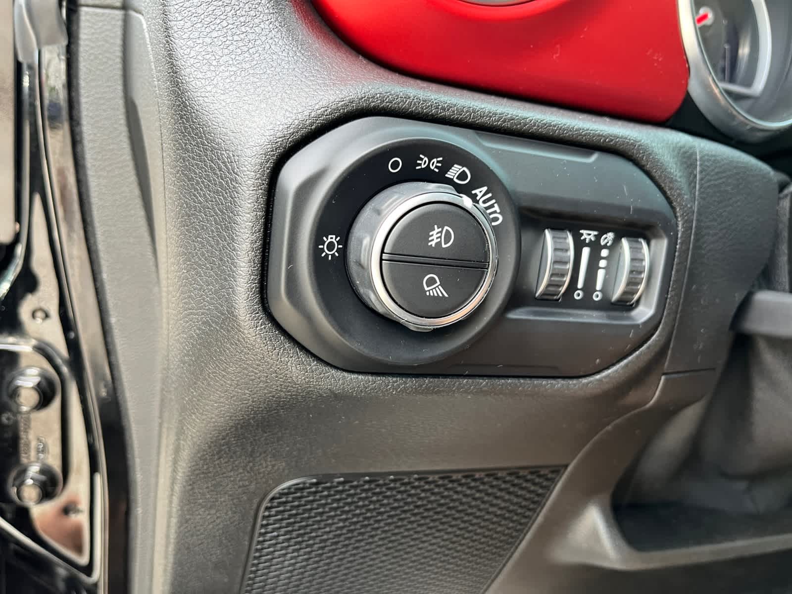 used 2021 Jeep Gladiator car, priced at $35,888