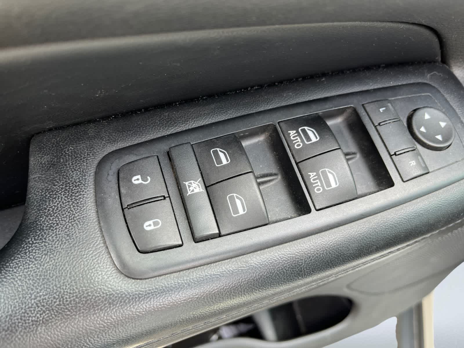 used 2015 Jeep Grand Cherokee car, priced at $9,988