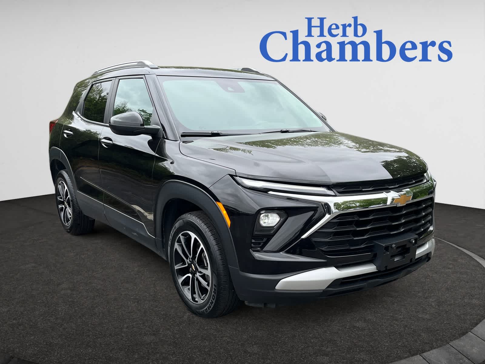 used 2024 Chevrolet TrailBlazer car, priced at $28,898