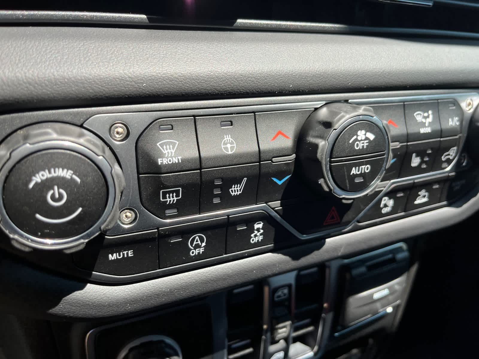new 2025 Jeep Wrangler car, priced at $59,120