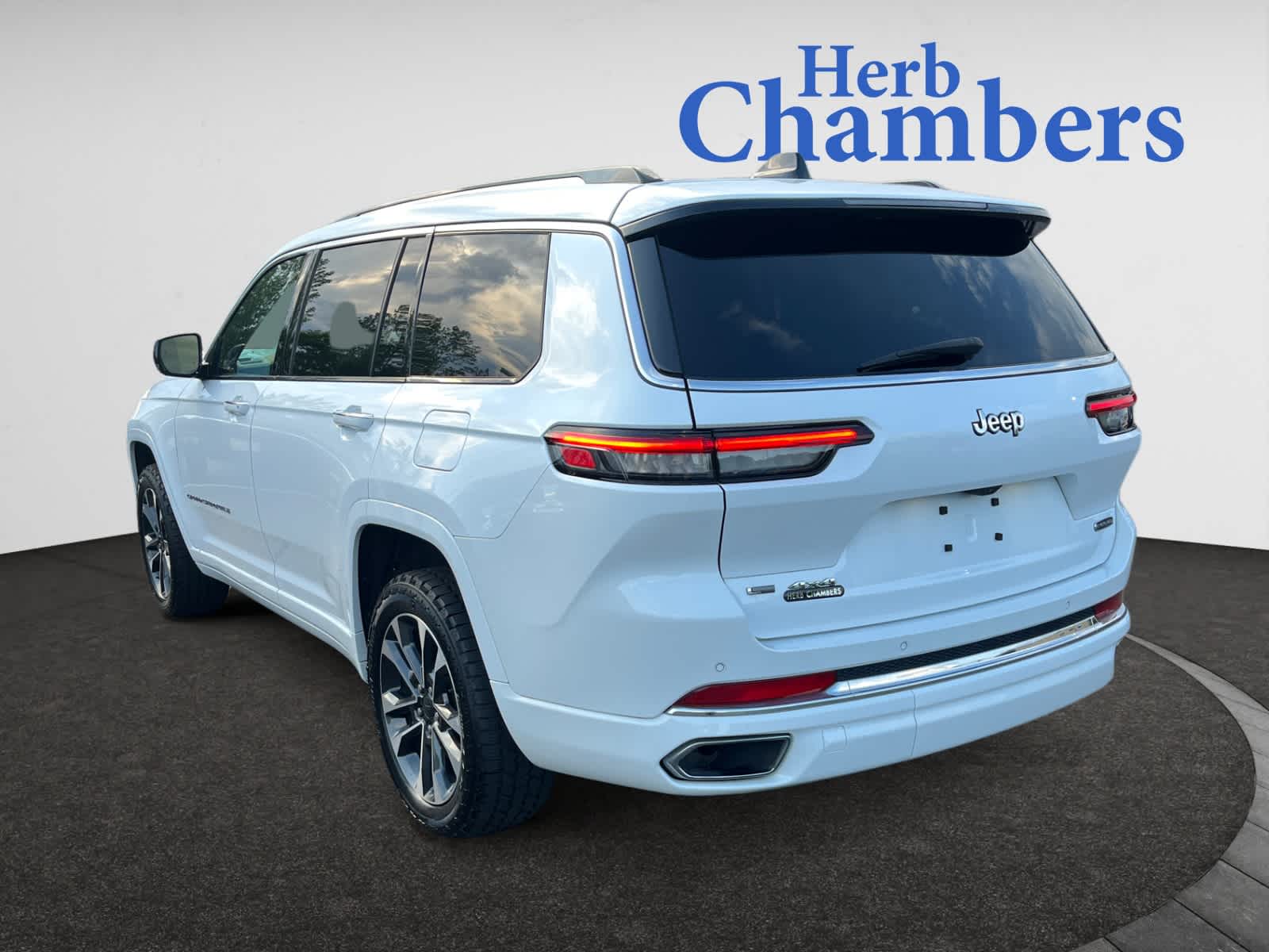 used 2023 Jeep Grand Cherokee L car, priced at $40,588