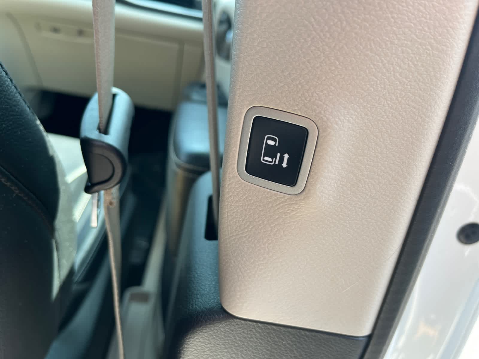 used 2022 Chrysler Pacifica car, priced at $21,988