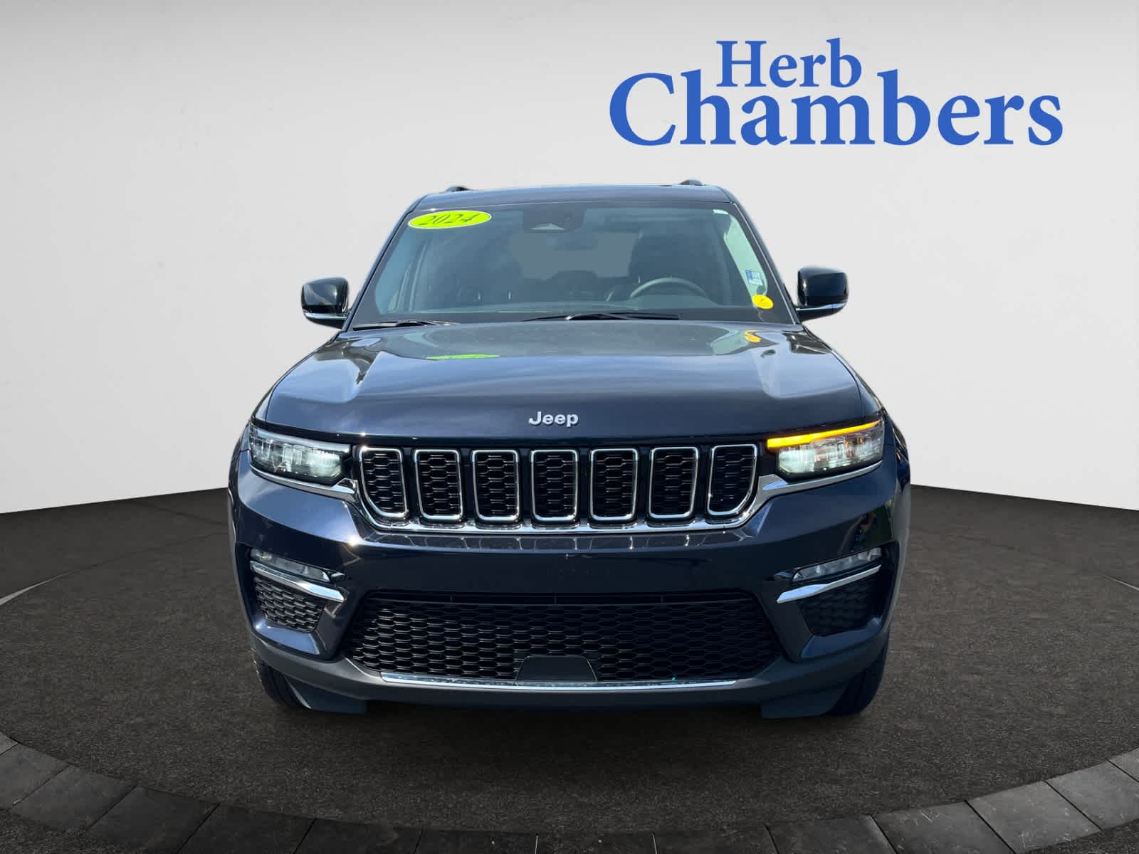 used 2024 Jeep Grand Cherokee car, priced at $39,998
