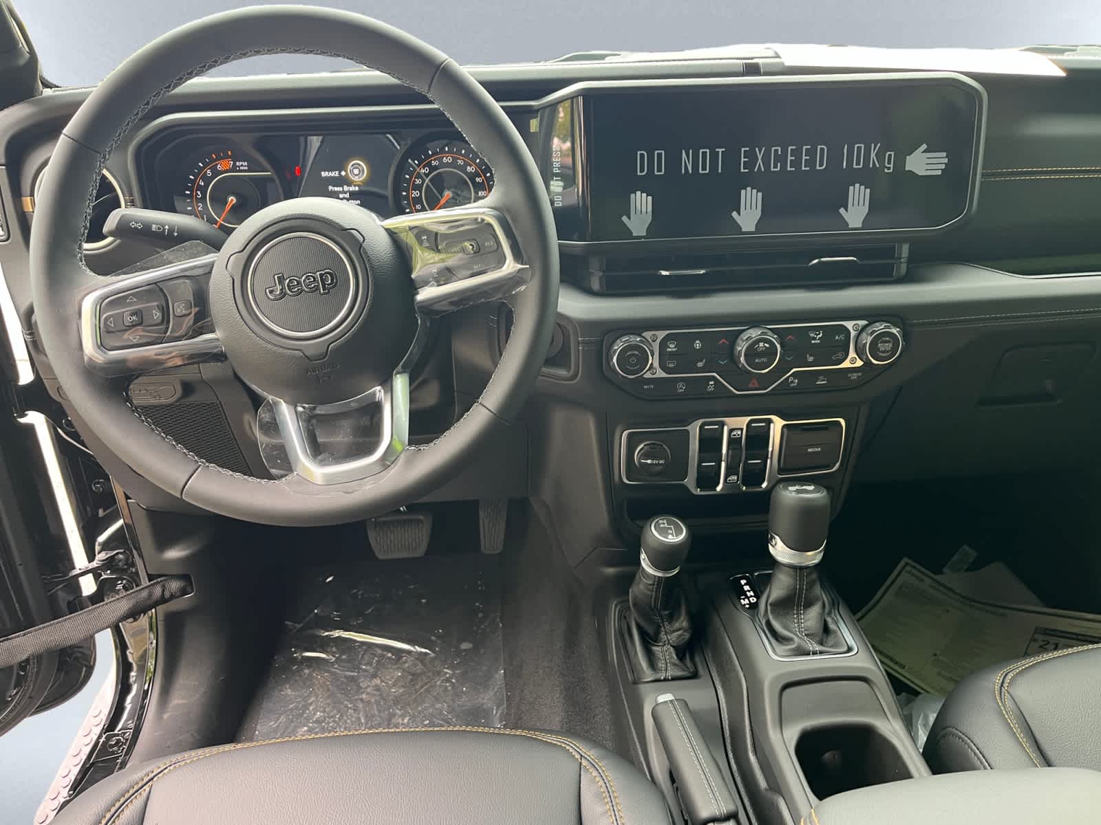 new 2025 Jeep Wrangler car, priced at $59,120