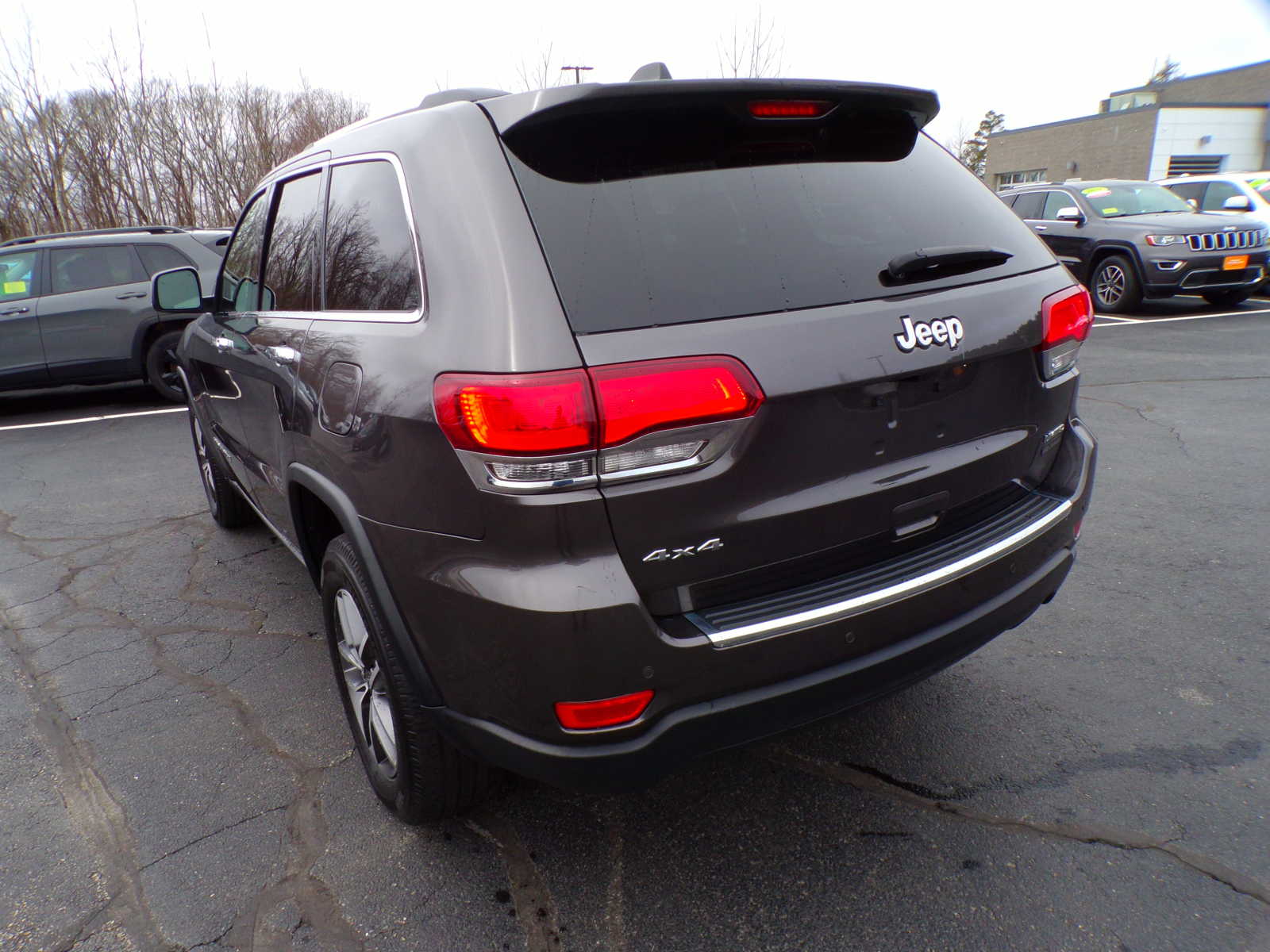 used 2021 Jeep Grand Cherokee car, priced at $28,698