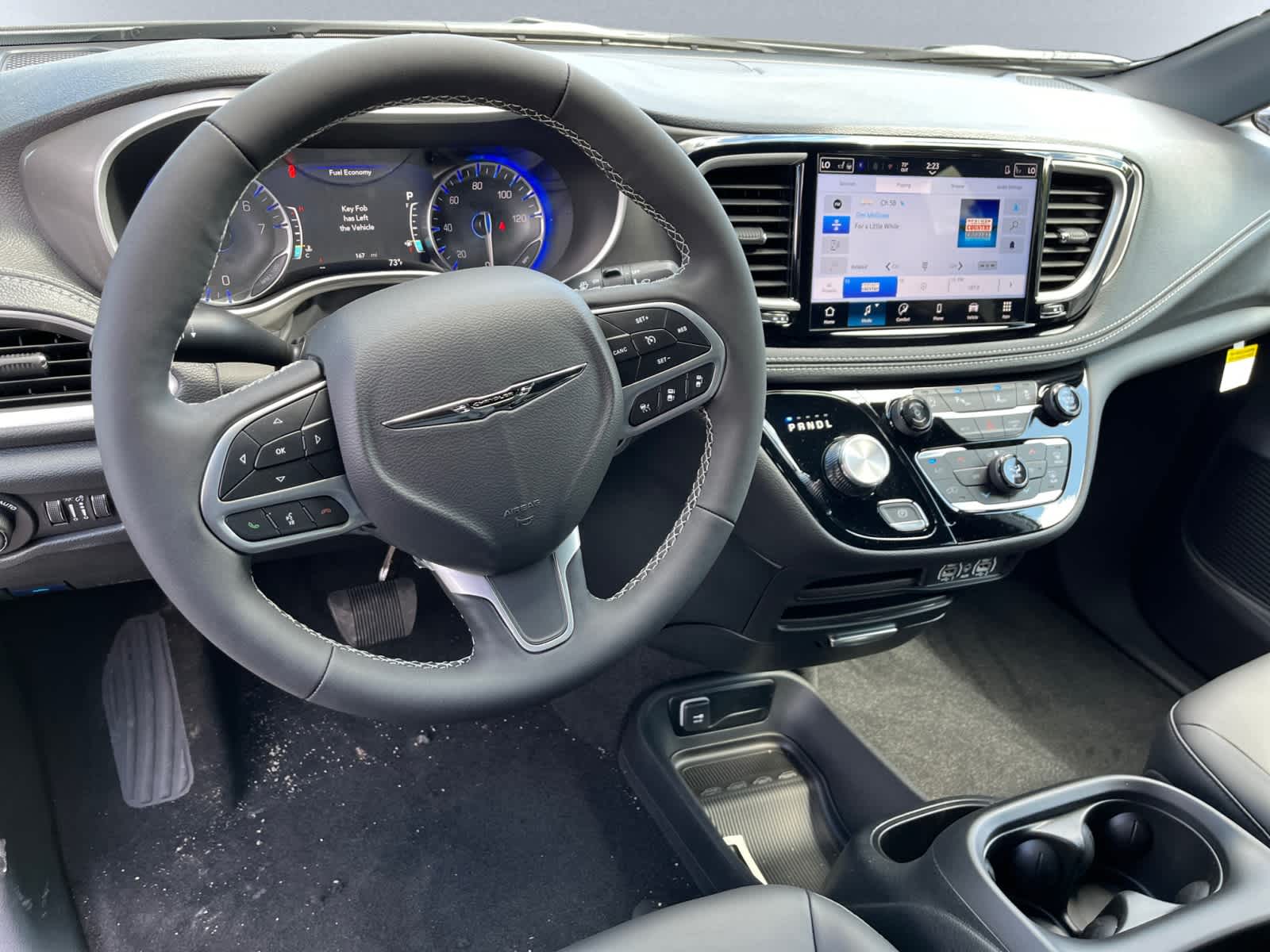 new 2025 Chrysler Pacifica car, priced at $44,445