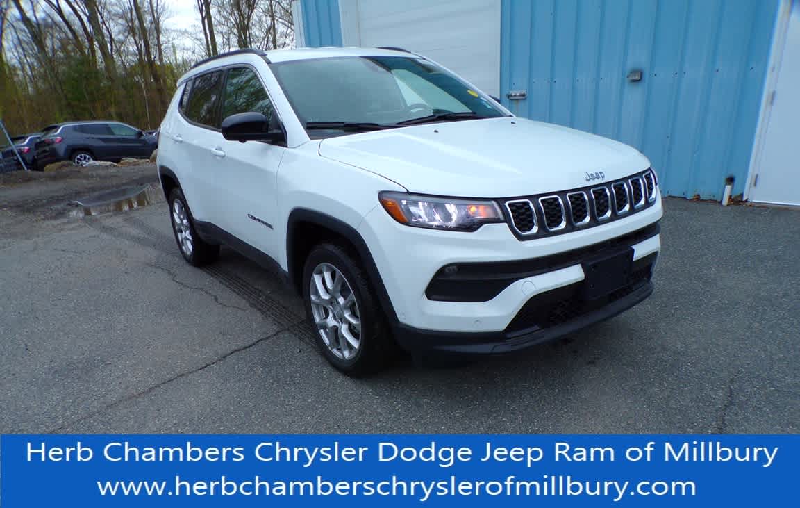 new 2024 Jeep Compass car, priced at $35,065