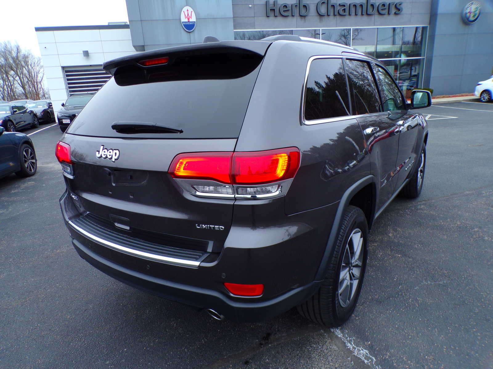used 2020 Jeep Grand Cherokee car, priced at $30,498