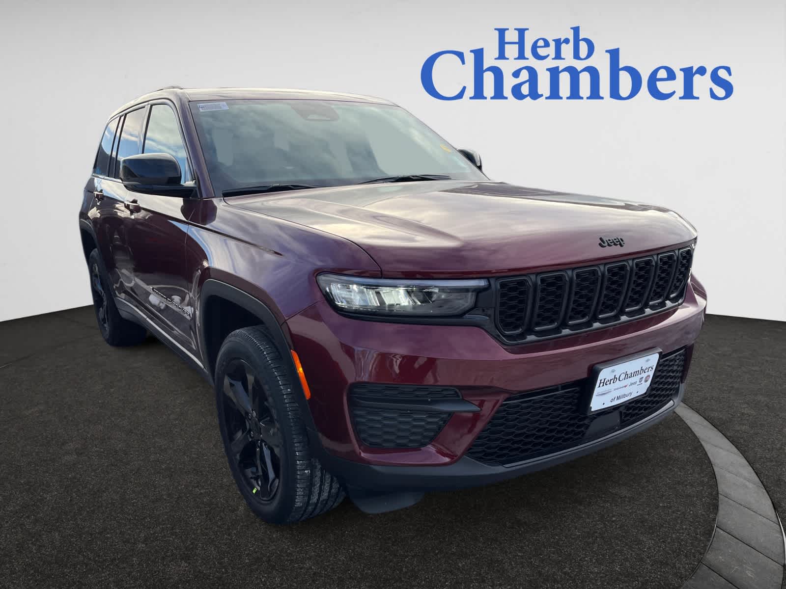 new 2025 Jeep Grand Cherokee car, priced at $48,175