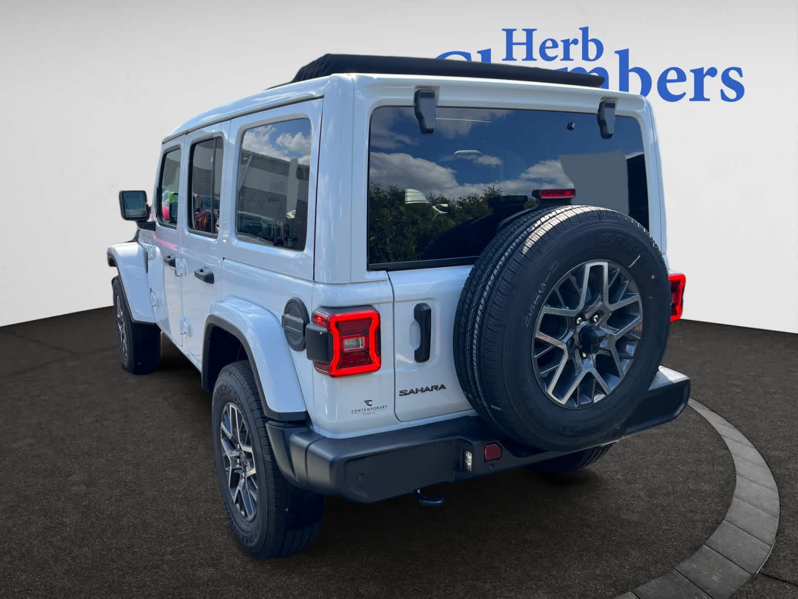 new 2025 Jeep Wrangler car, priced at $61,345