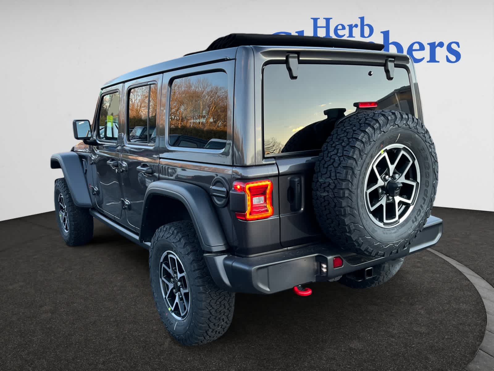 new 2025 Jeep Wrangler car, priced at $61,605