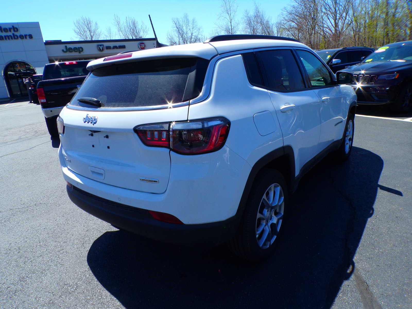 new 2024 Jeep Compass car, priced at $35,065