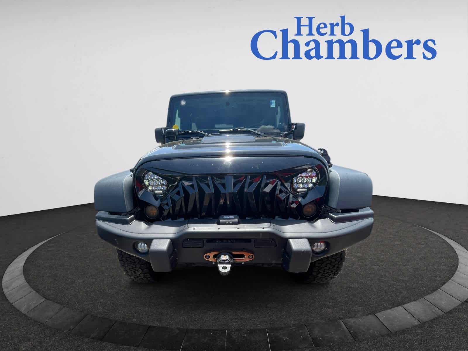 used 2013 Jeep Wrangler Unlimited car, priced at $18,998