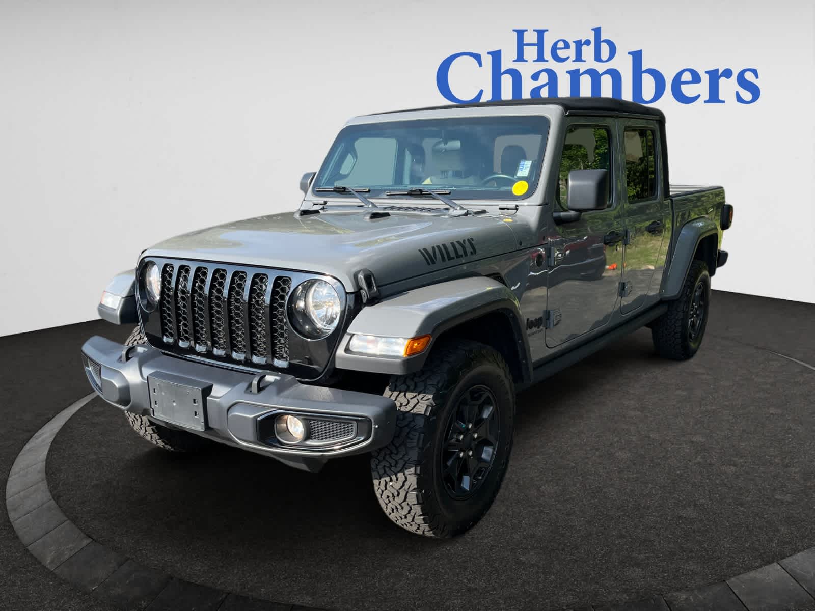 used 2021 Jeep Gladiator car, priced at $27,188