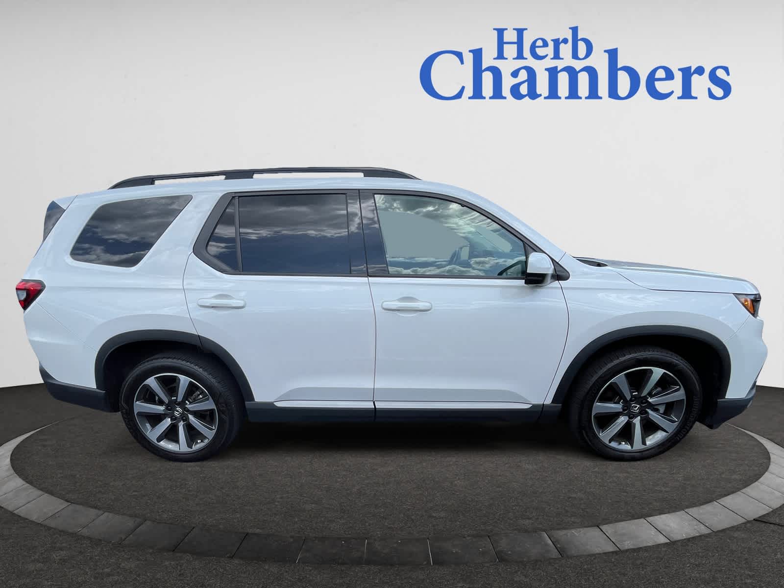 used 2023 Honda Pilot car, priced at $45,988