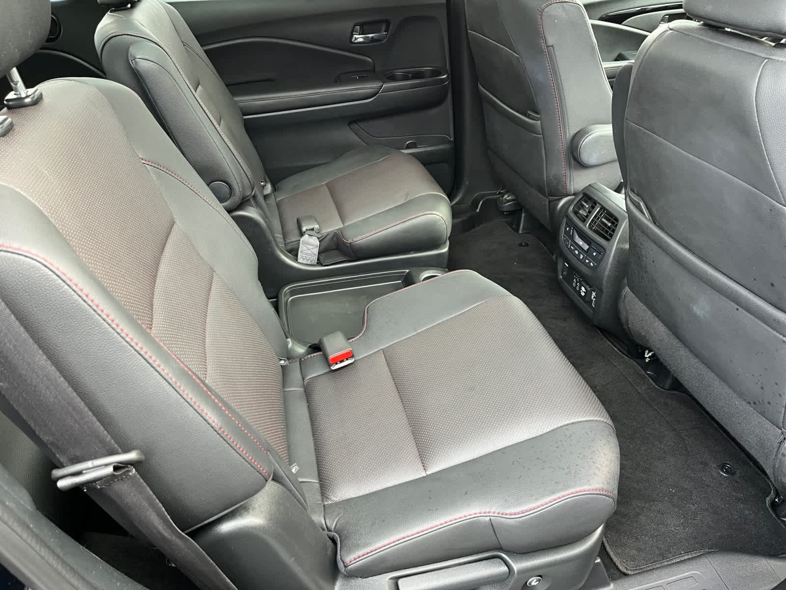 used 2022 Honda Pilot car, priced at $37,998