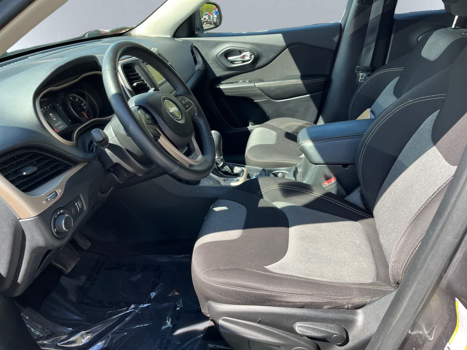 used 2016 Jeep Cherokee car, priced at $13,988