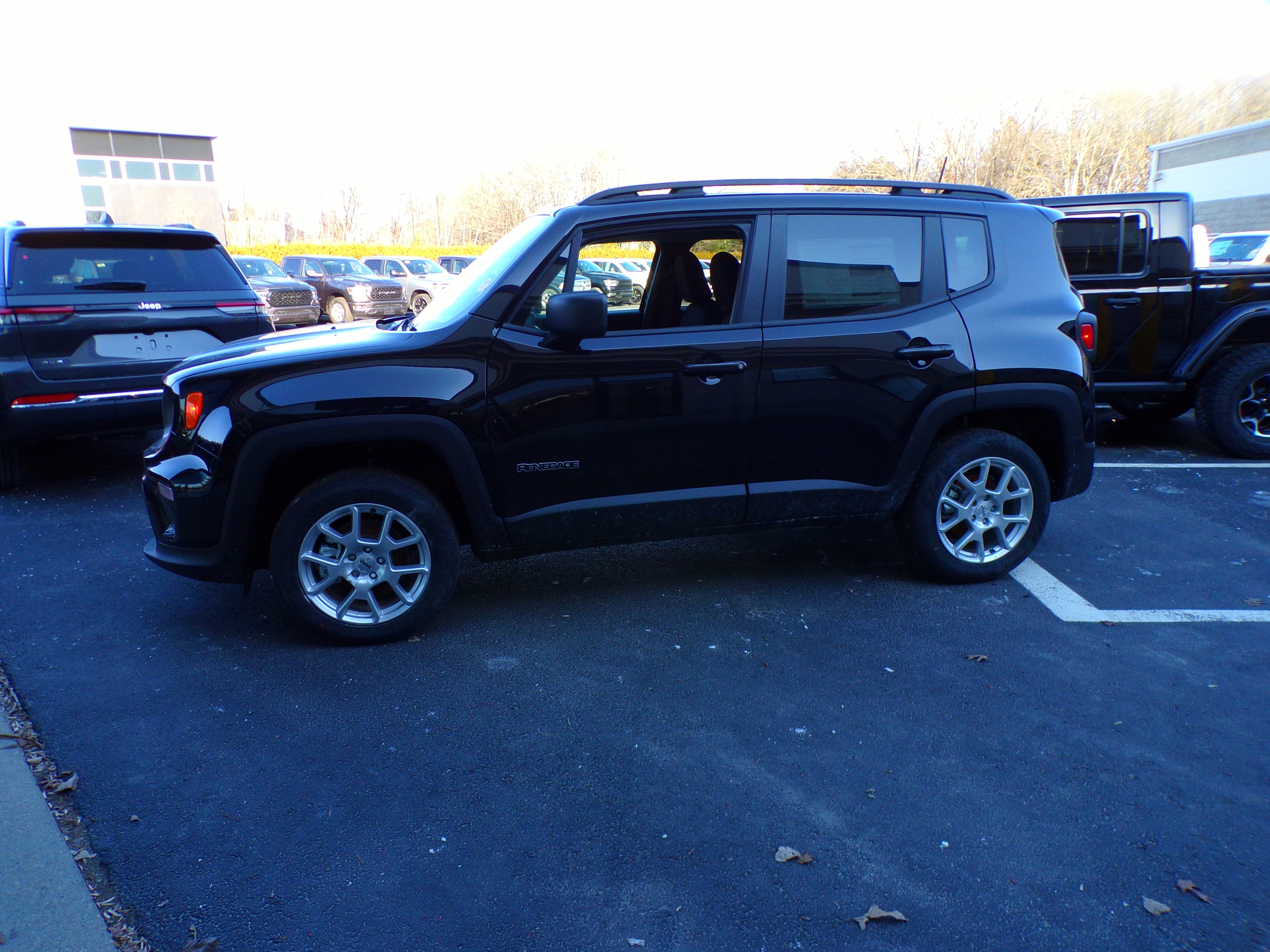 used 2023 Jeep Renegade 4X4 car, priced at $27,610
