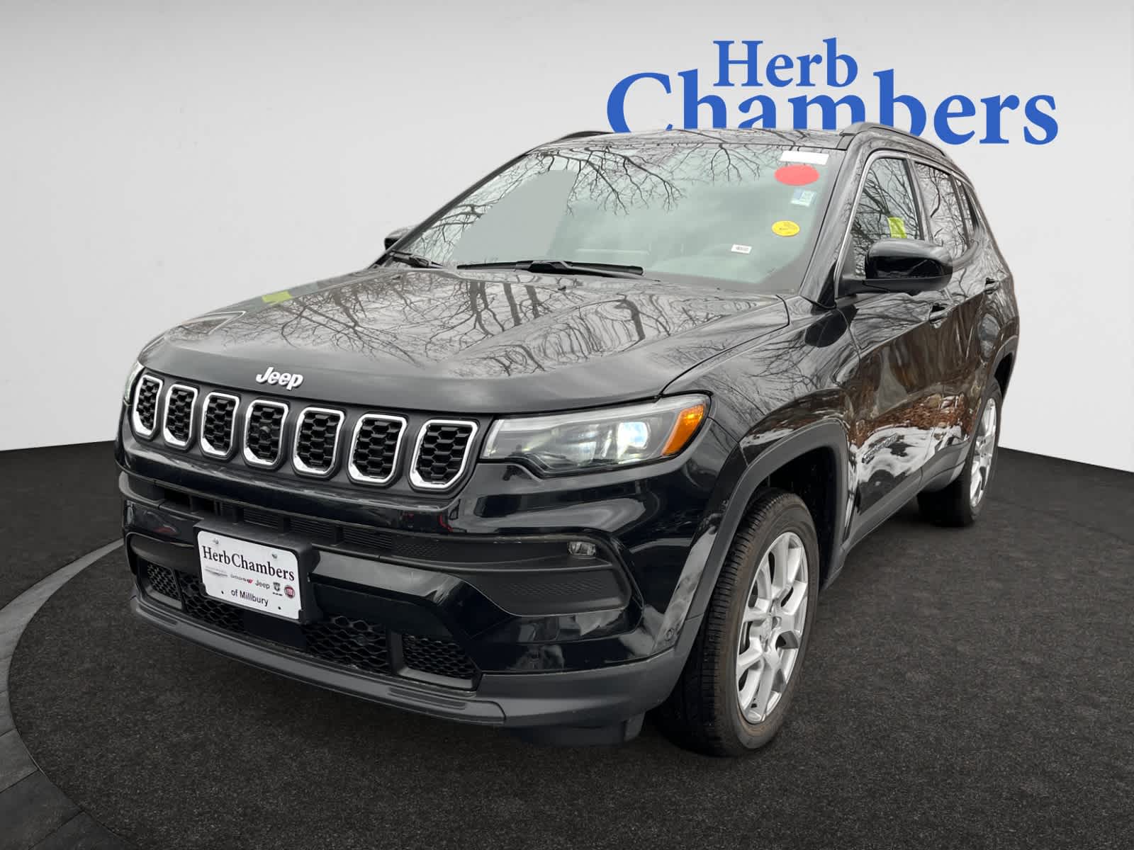 new 2024 Jeep Compass car, priced at $39,010