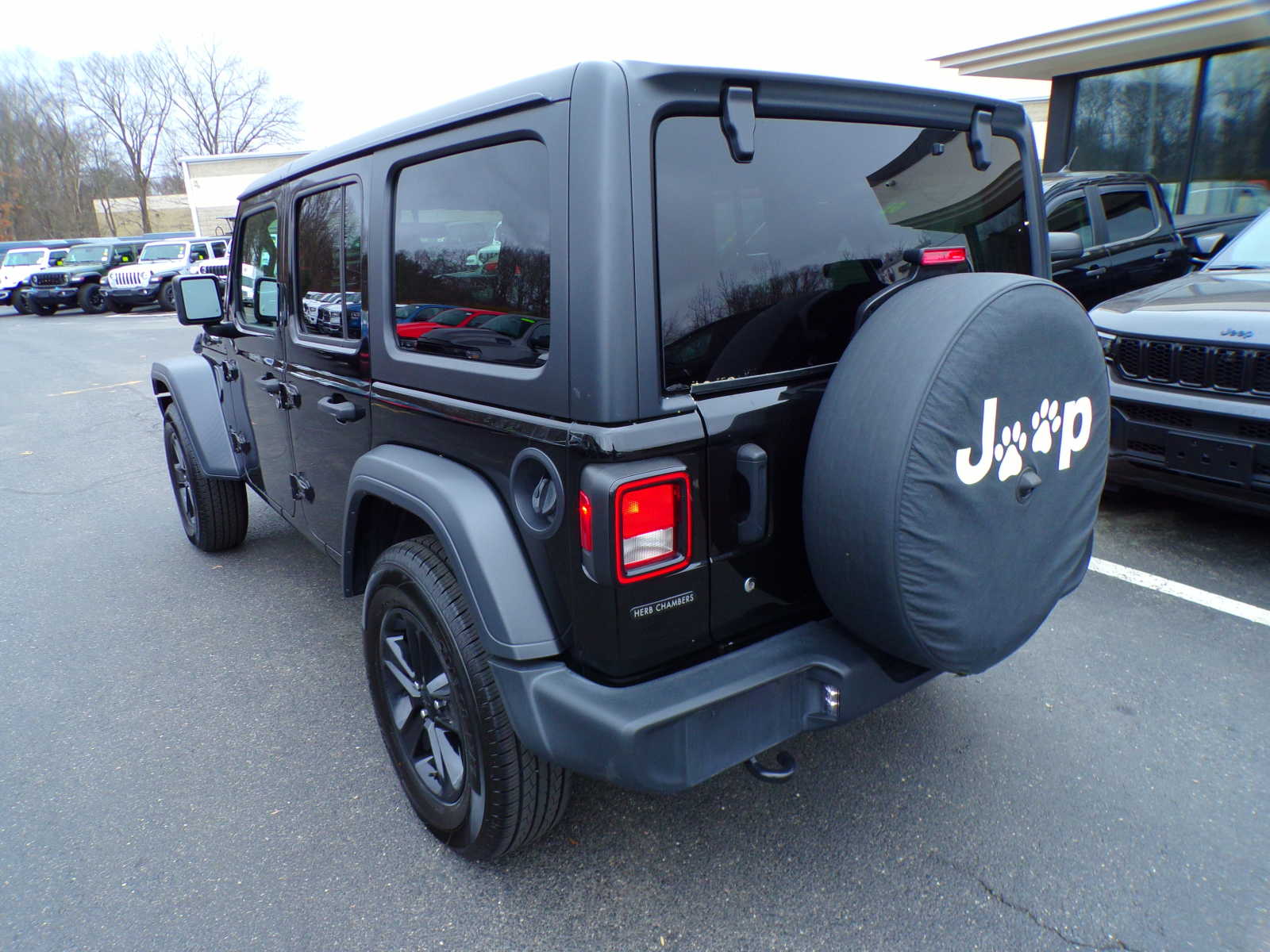 used 2020 Jeep Wrangler Unlimited car, priced at $33,998