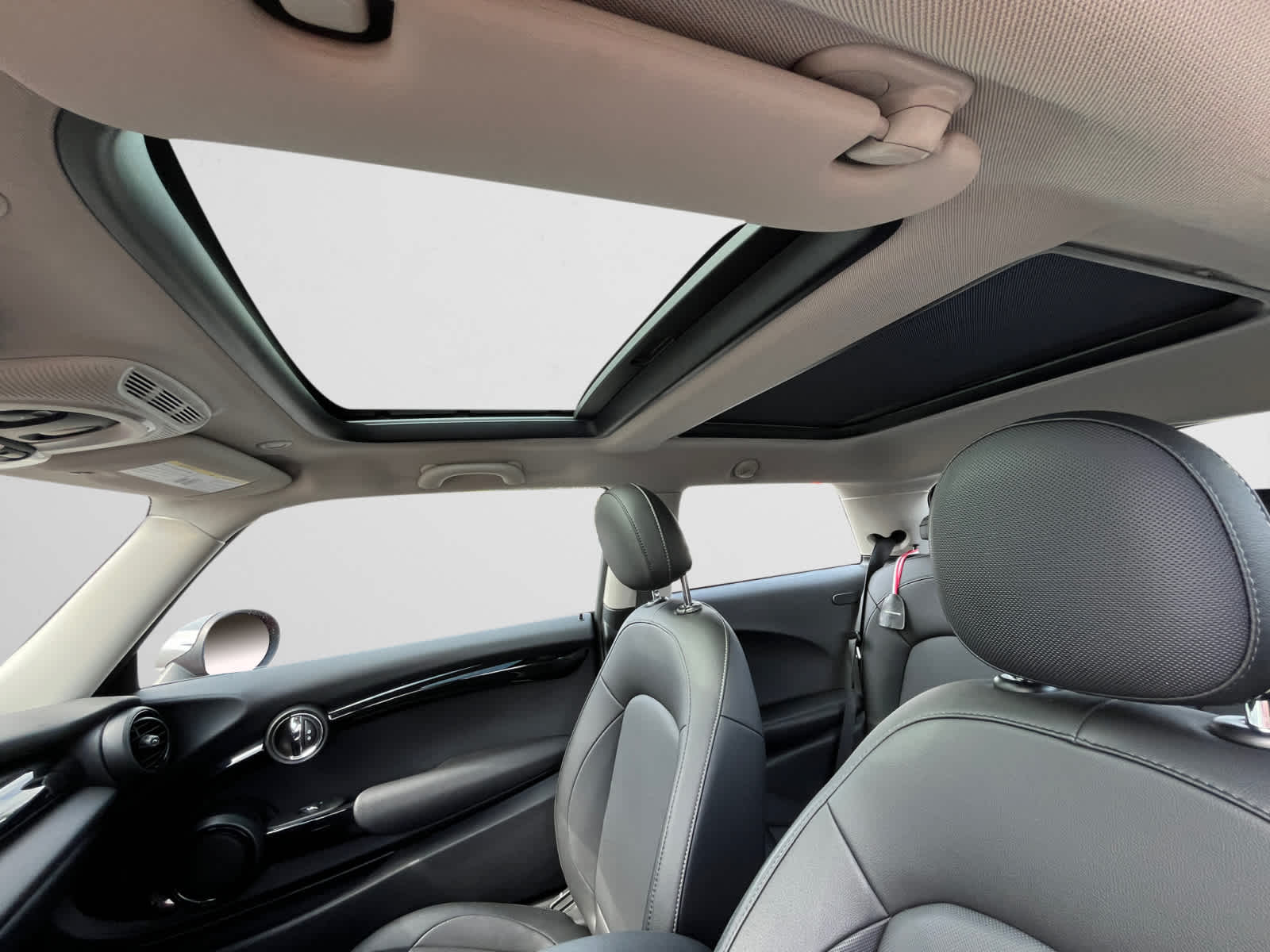 used 2019 MINI Hardtop 2 Door car, priced at $15,488