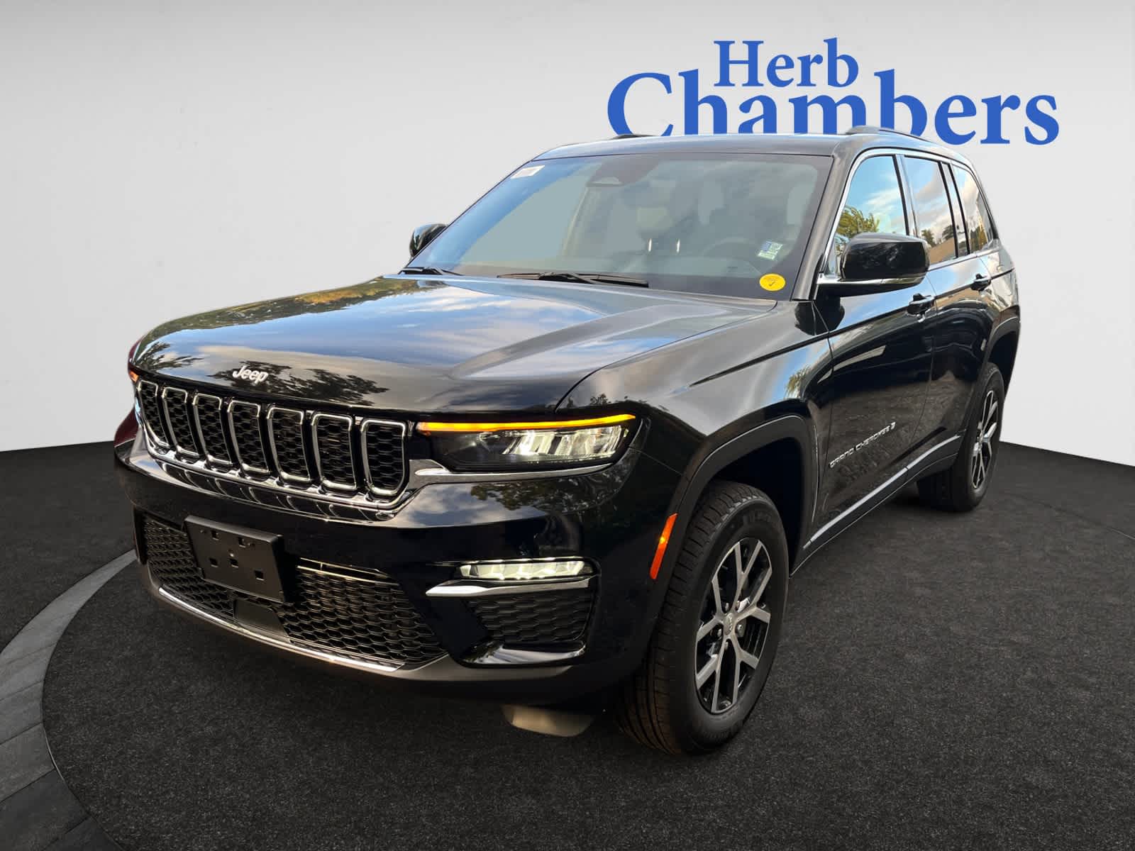 new 2025 Jeep Grand Cherokee car, priced at $49,810