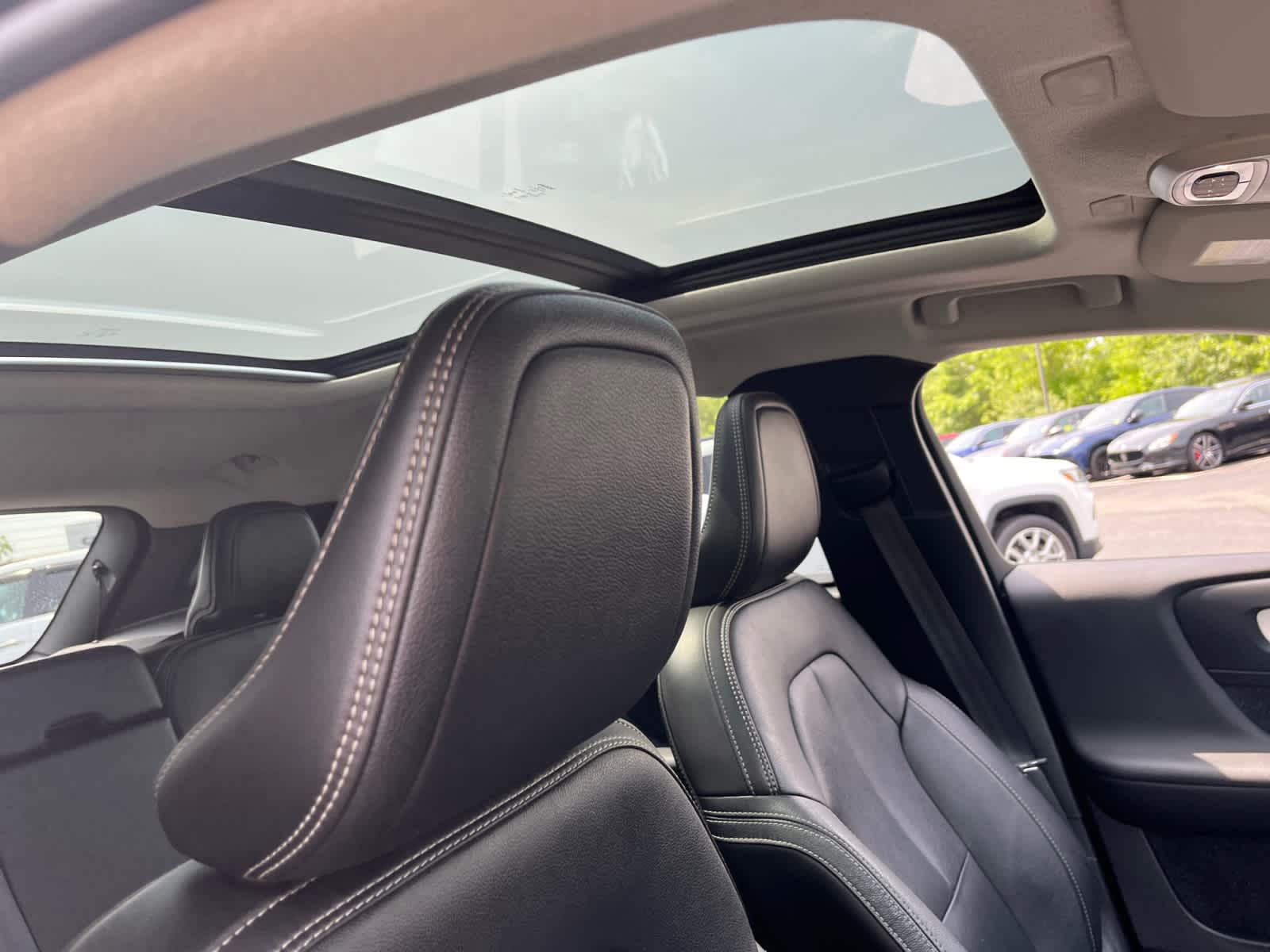 used 2019 Volvo XC40 car, priced at $19,788