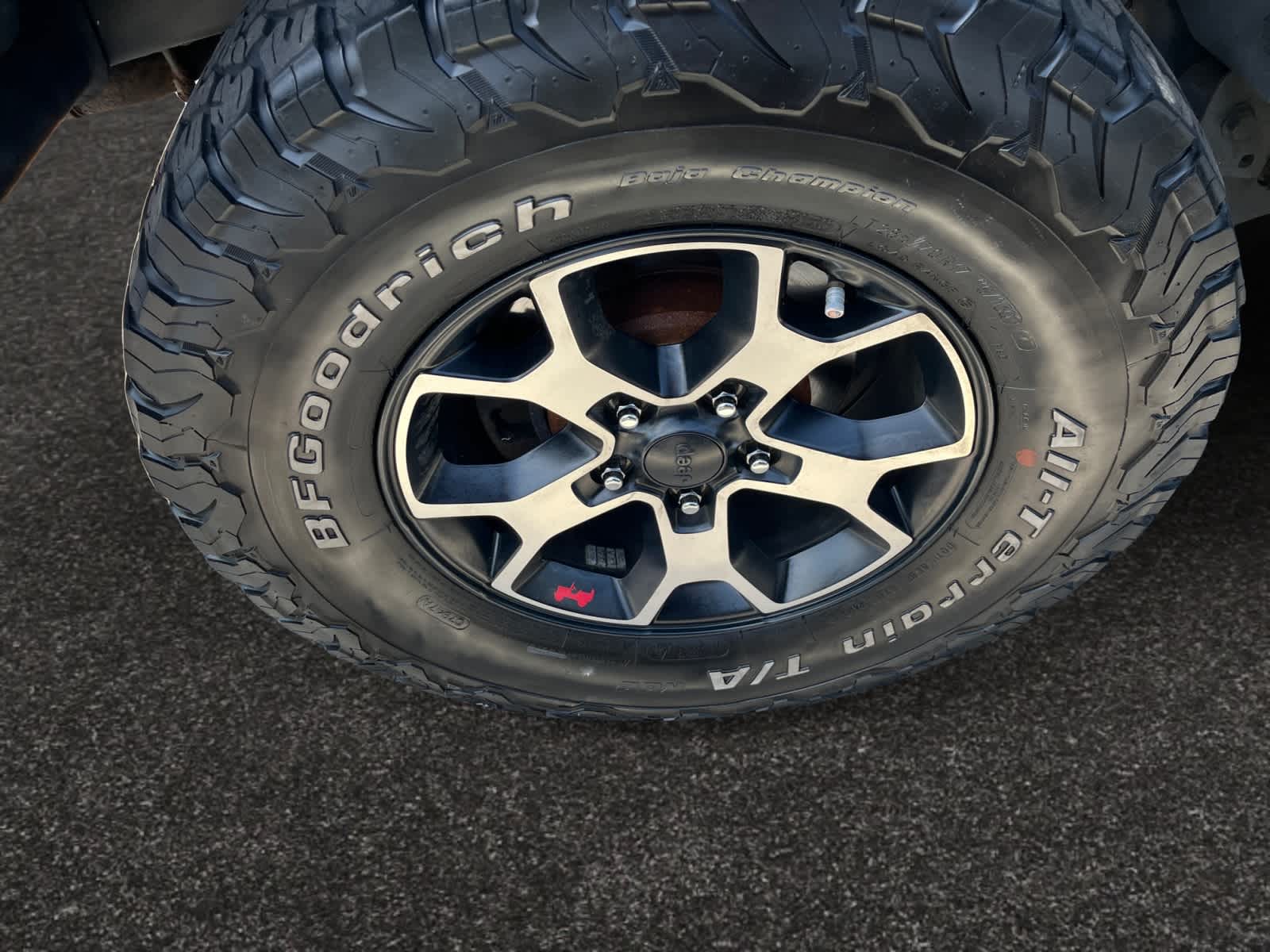 used 2013 Jeep Wrangler Unlimited car, priced at $18,998