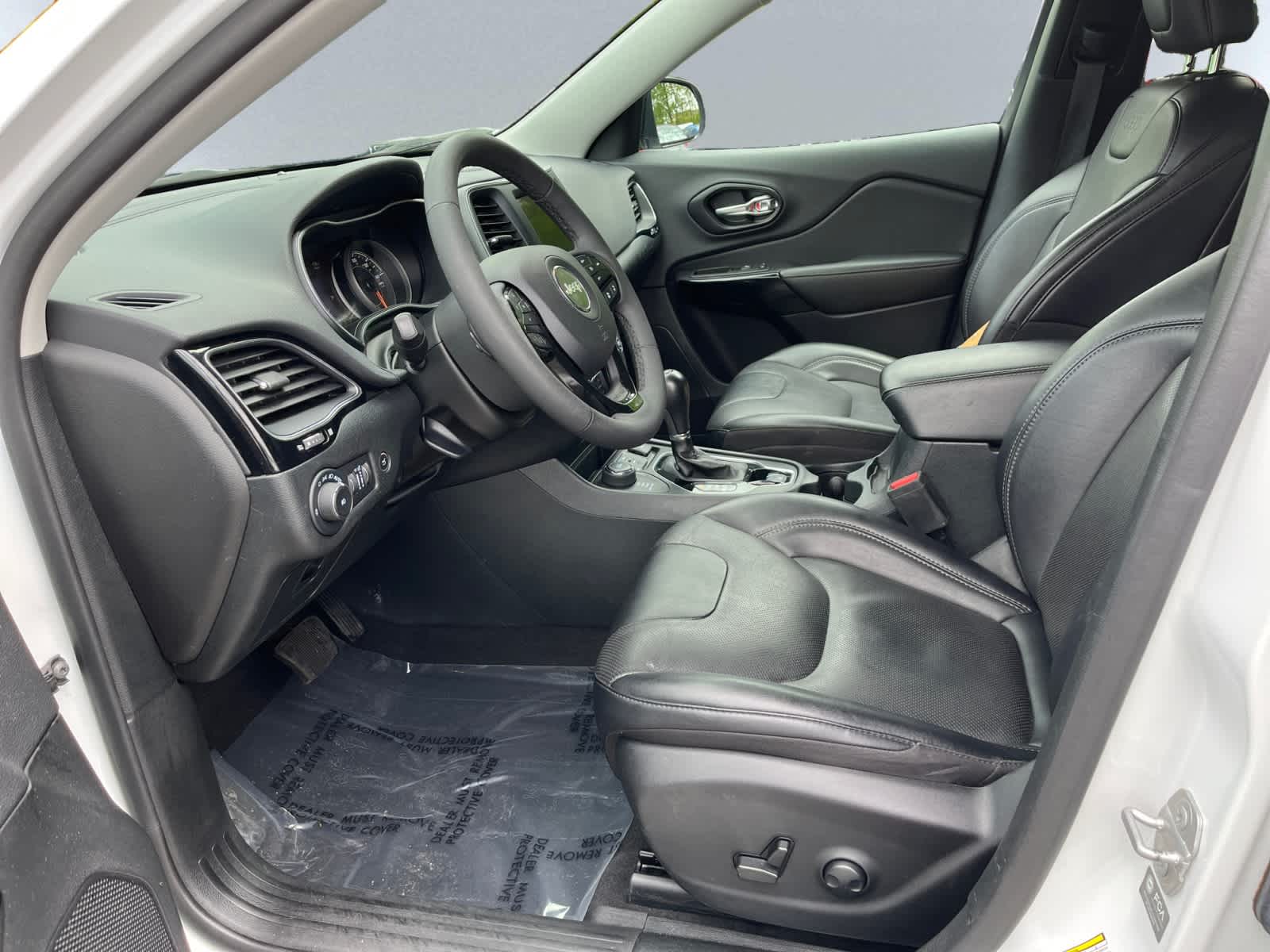 used 2023 Jeep Cherokee car, priced at $24,888