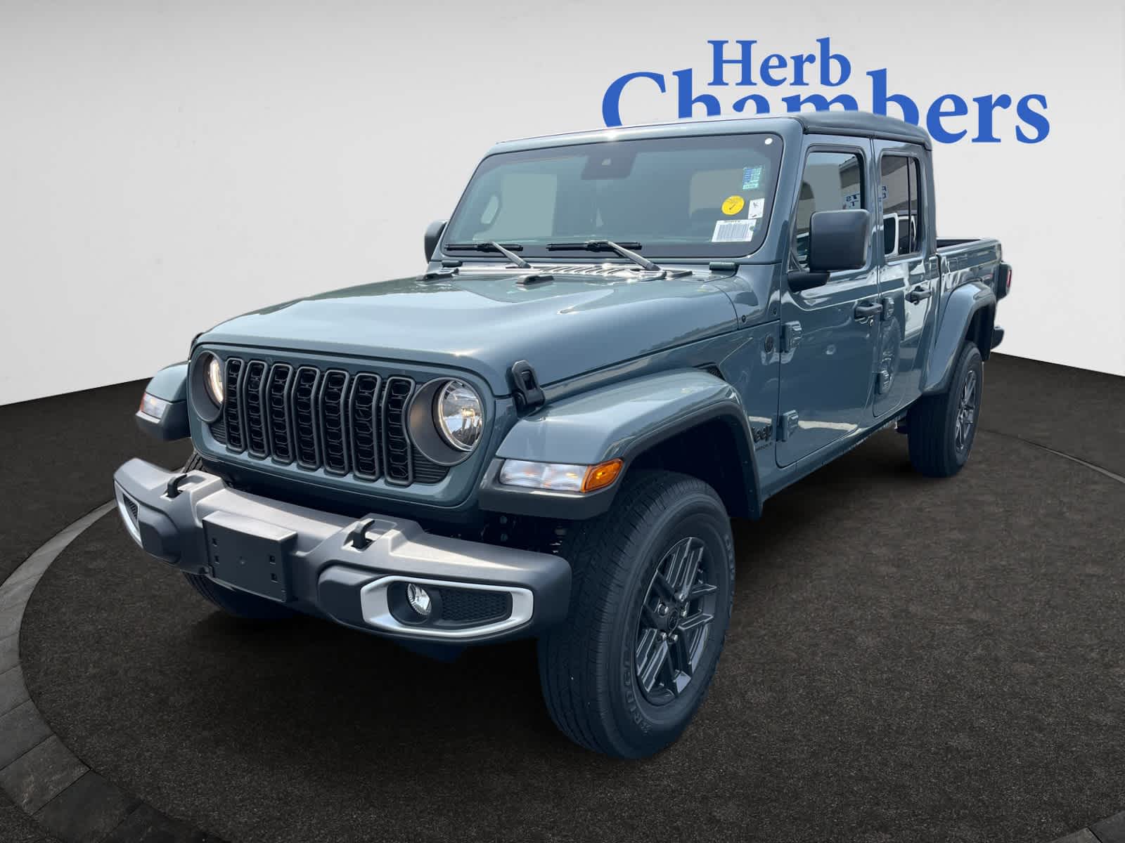 new 2025 Jeep Gladiator car, priced at $47,210